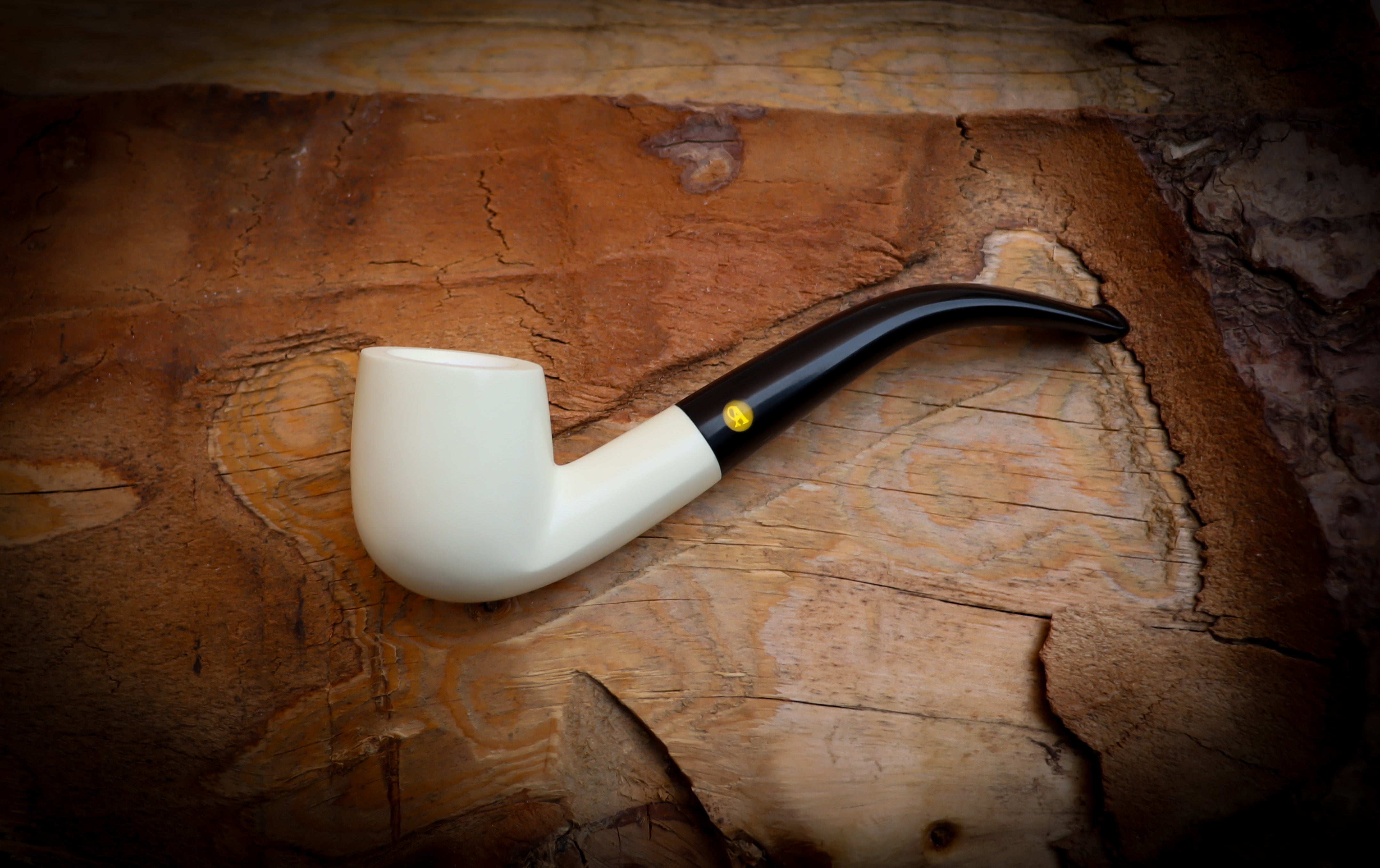 Bent Meerschaum Pipe