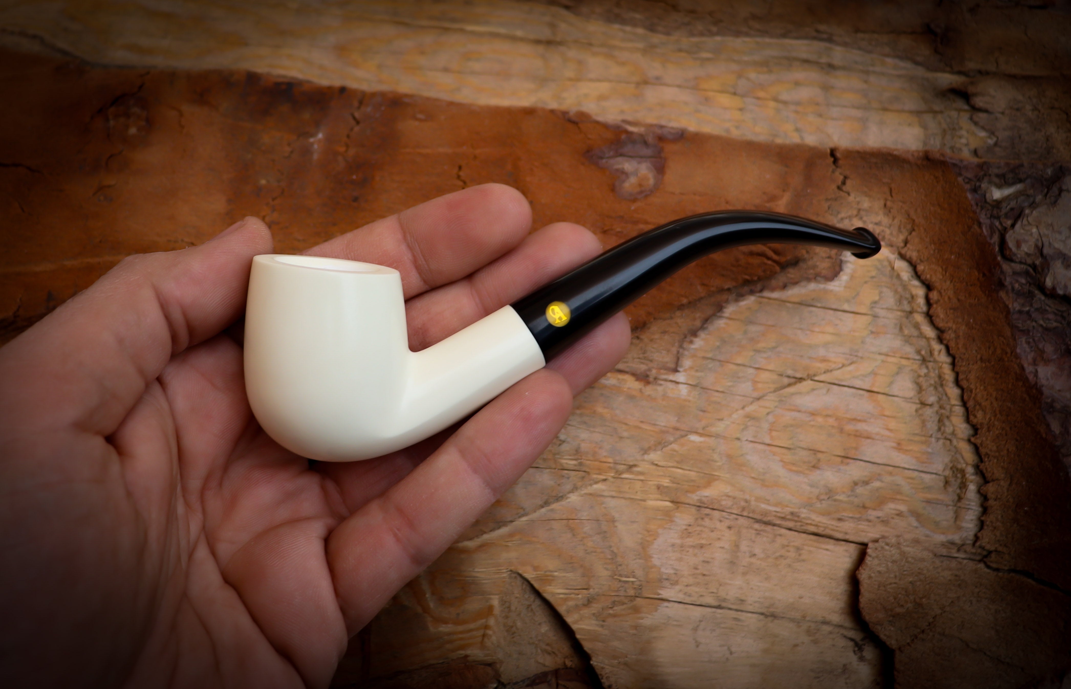 Bent Meerschaum Pipe