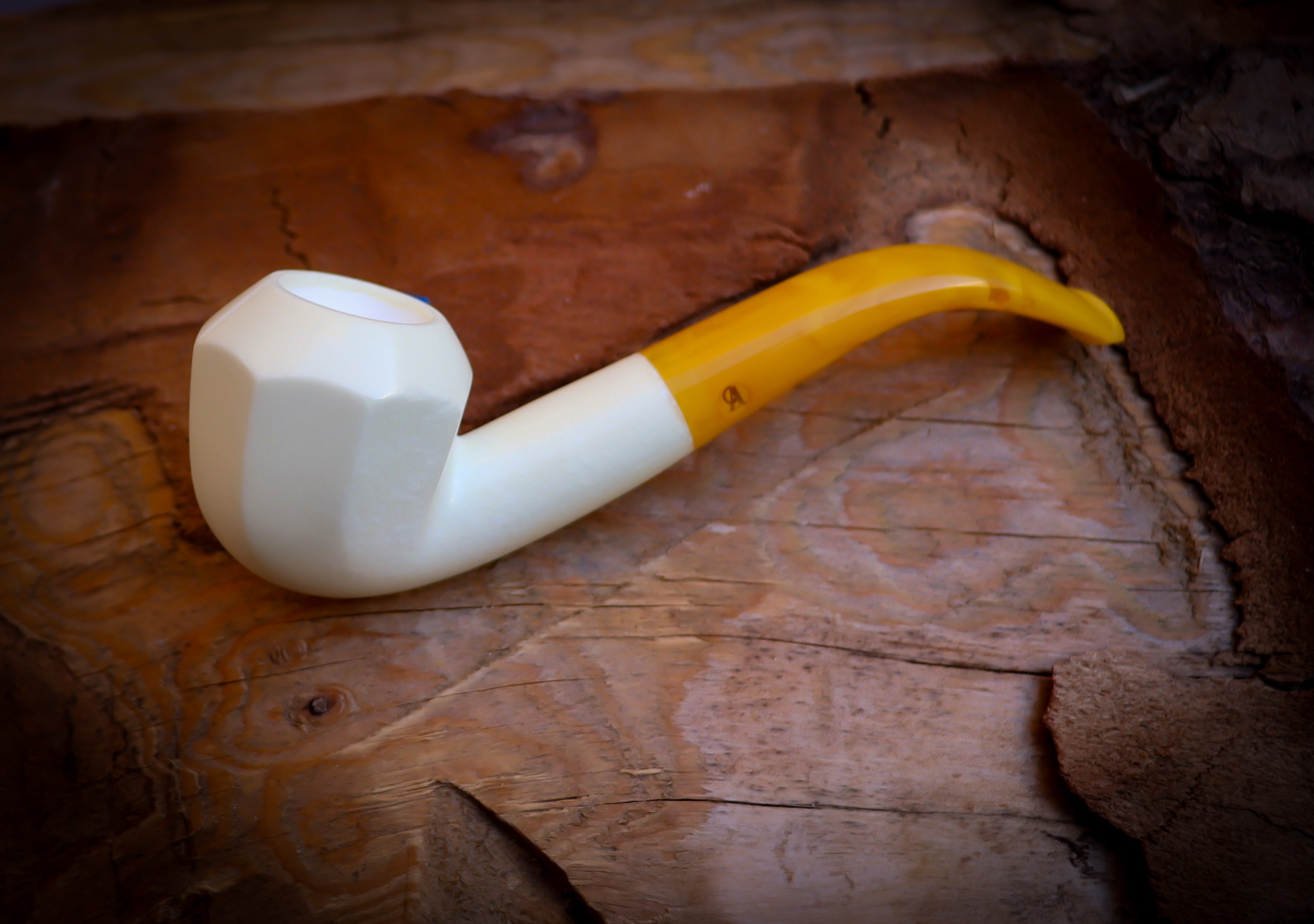 Panel Meerschaum Pipe