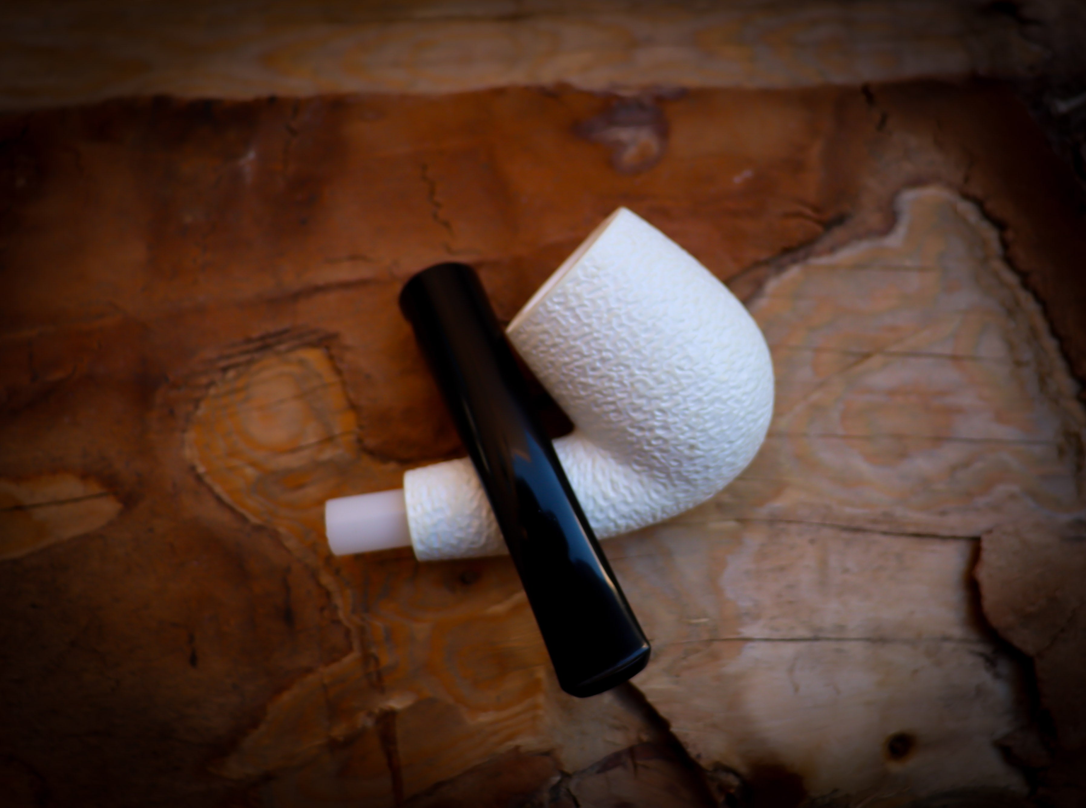 9MM Filtered Rustic Patterned Half Bent Meerschaum Pipe