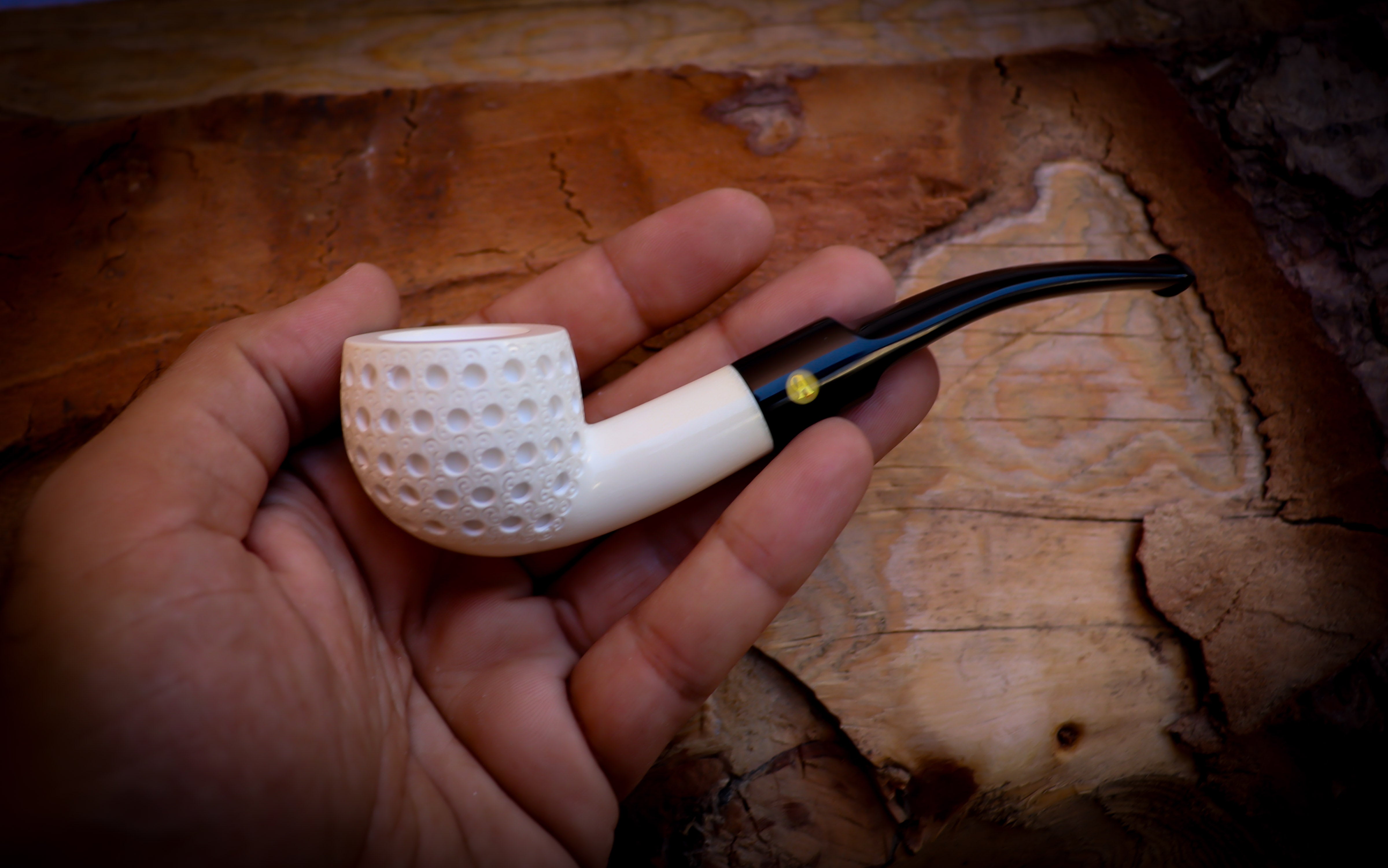 Dublin Meerschaum, Embriodered Special Handmade Block Meerschaum Pipe With Leather Box- Astaş Meerschaum