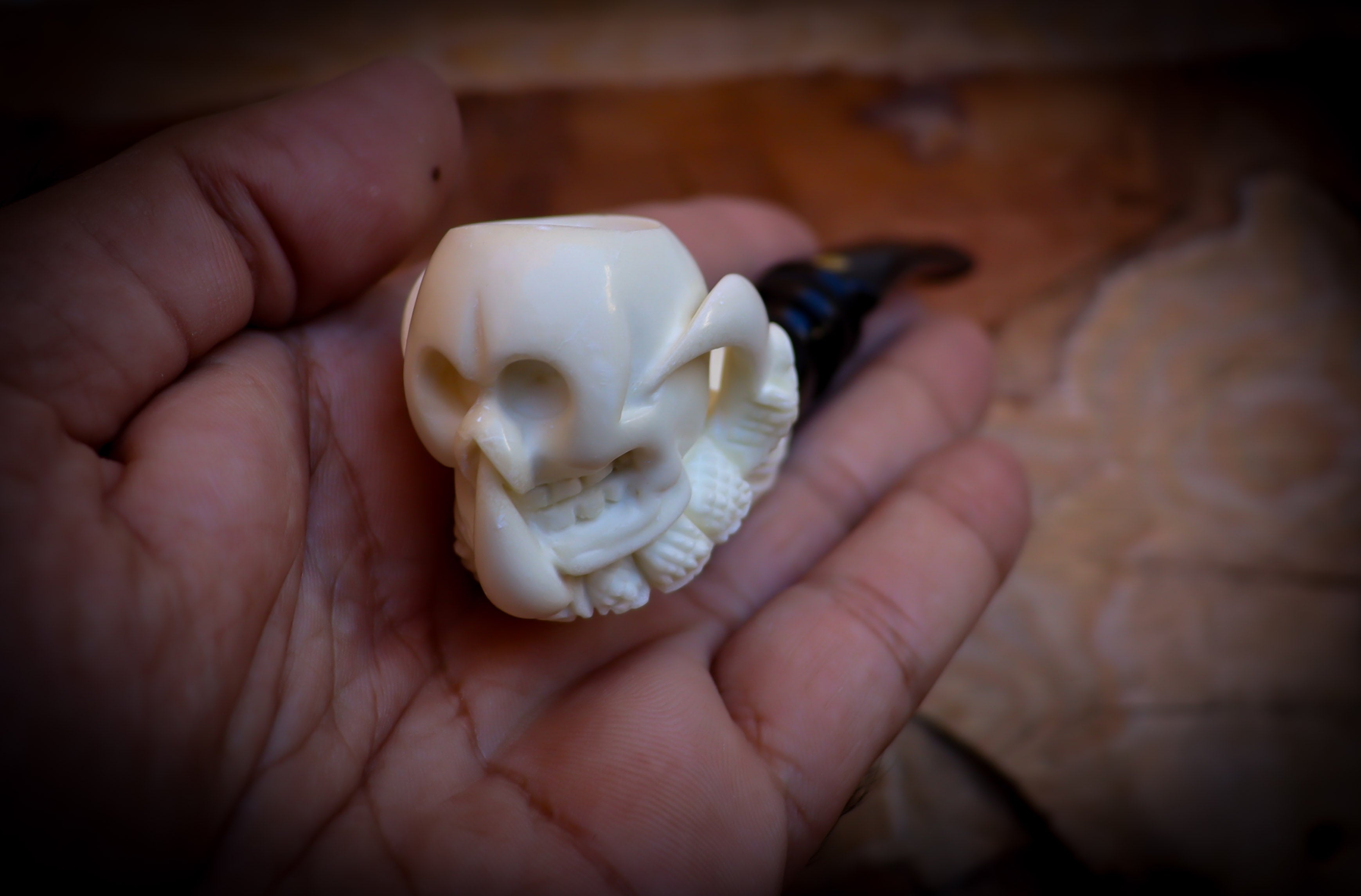 Skull in Eagle Claw Meerschaum, Special Handmade Skull in Eagle claw Meerschaum Pipe With Leather Box-Astaş Meerschaum