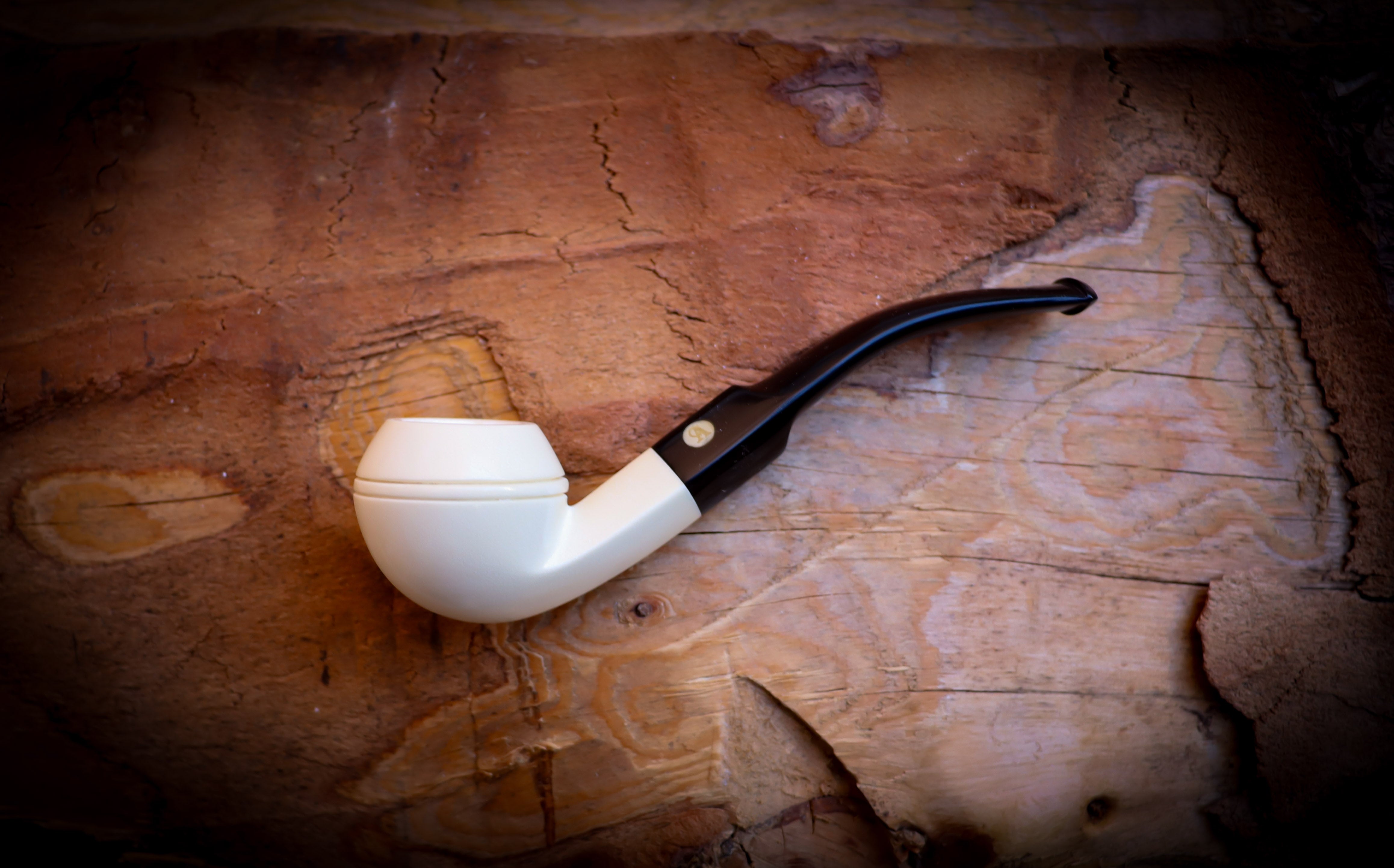 Squat Bulldog Meerschaum Pipe With Leather Box- Astaş Meerschaum