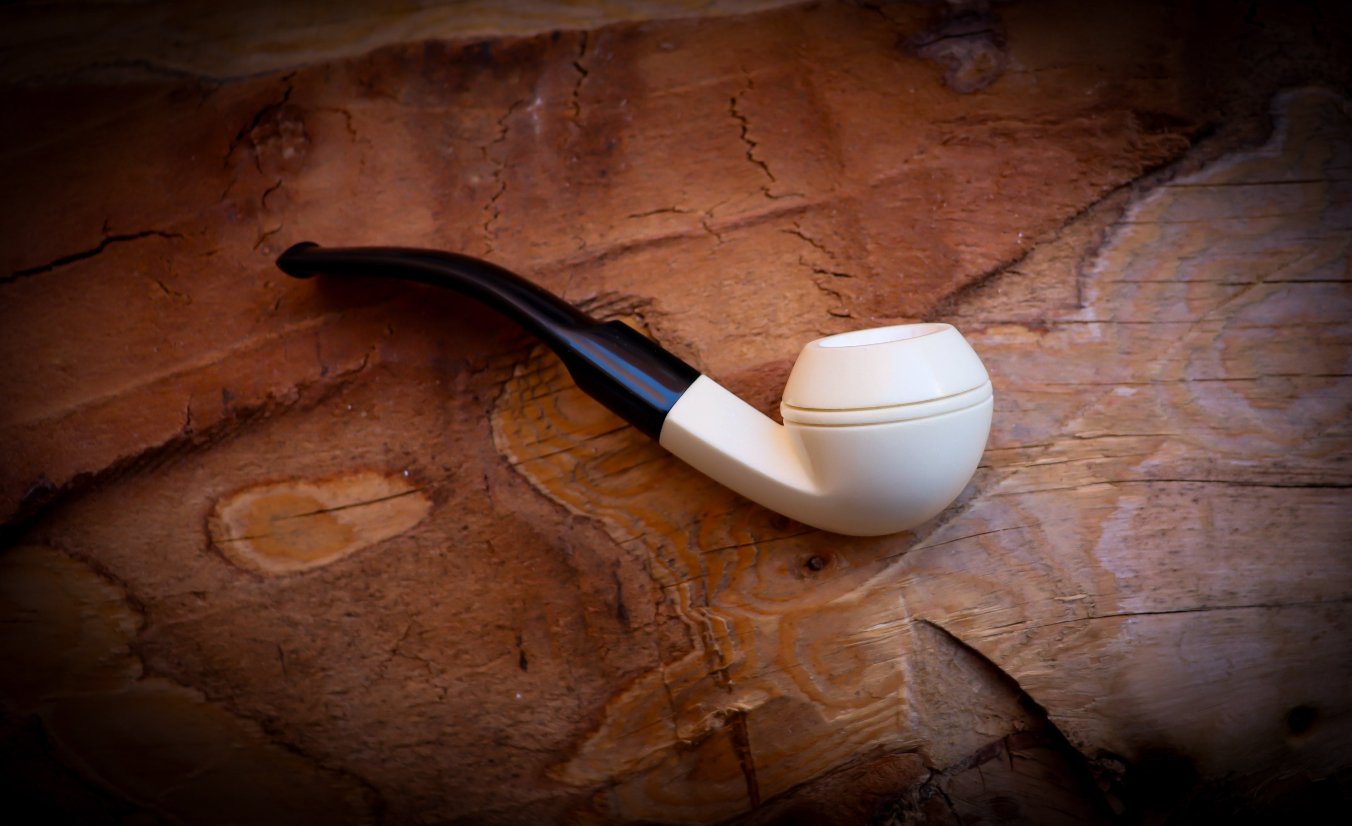 Squat Bulldog Meerschaum Pipe With Leather Box- Astaş Meerschaum