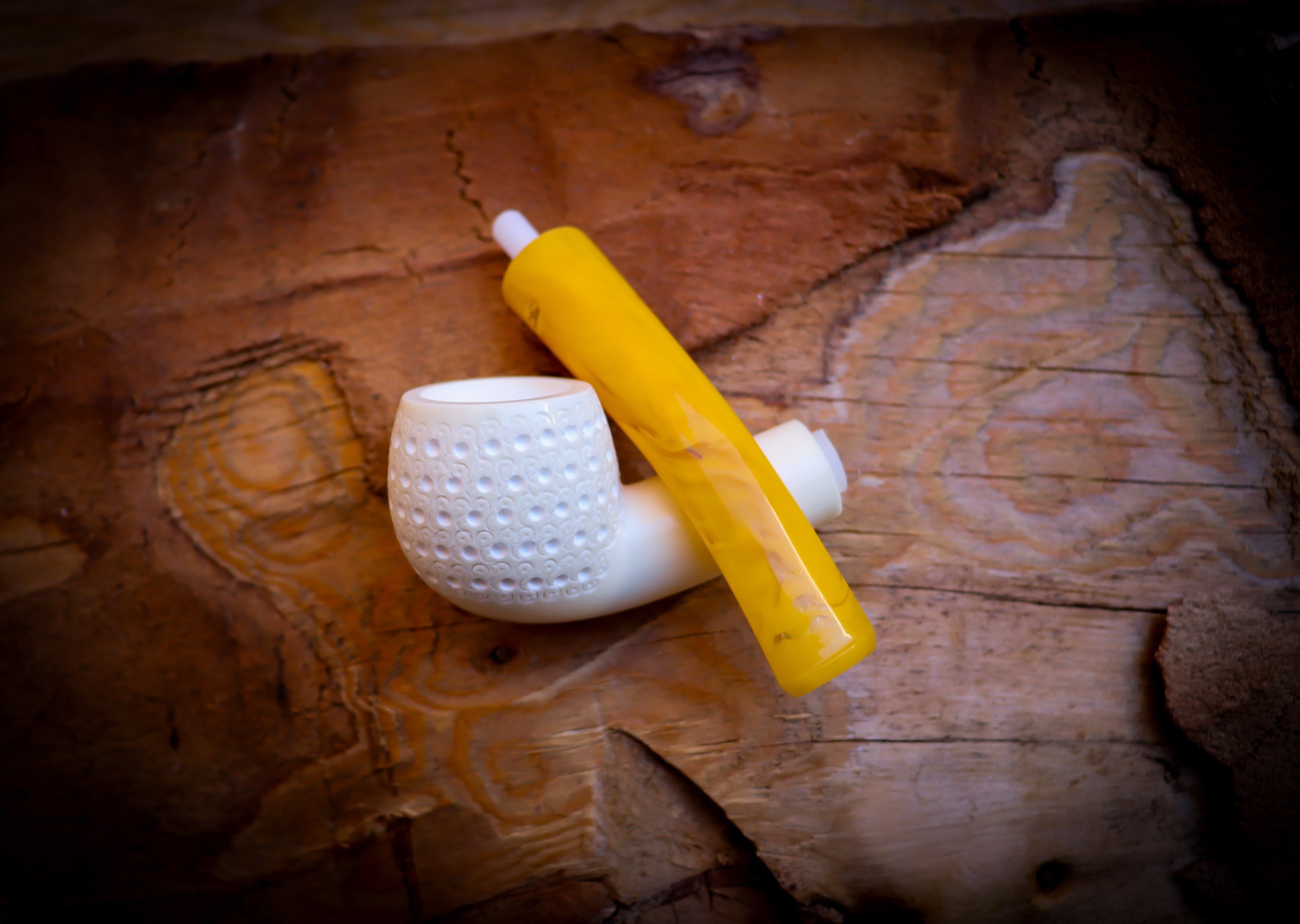 Bent Meerschaum, Embriodered Special Handmade Bent Meerschaum Pipe With Leather Box- Astaş Meerschaum