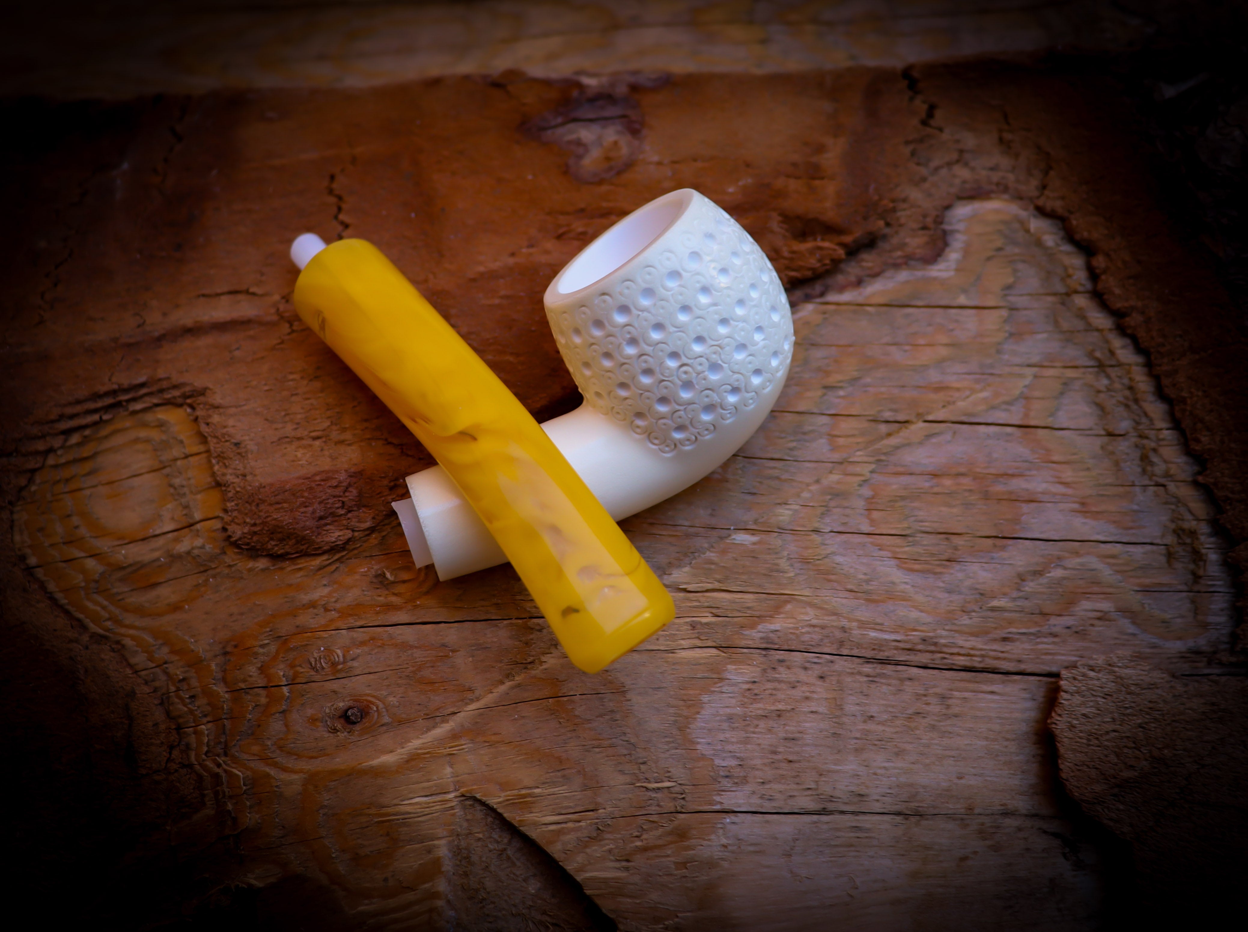 Bent Meerschaum, Embriodered Special Handmade Bent Meerschaum Pipe With Leather Box- Astaş Meerschaum