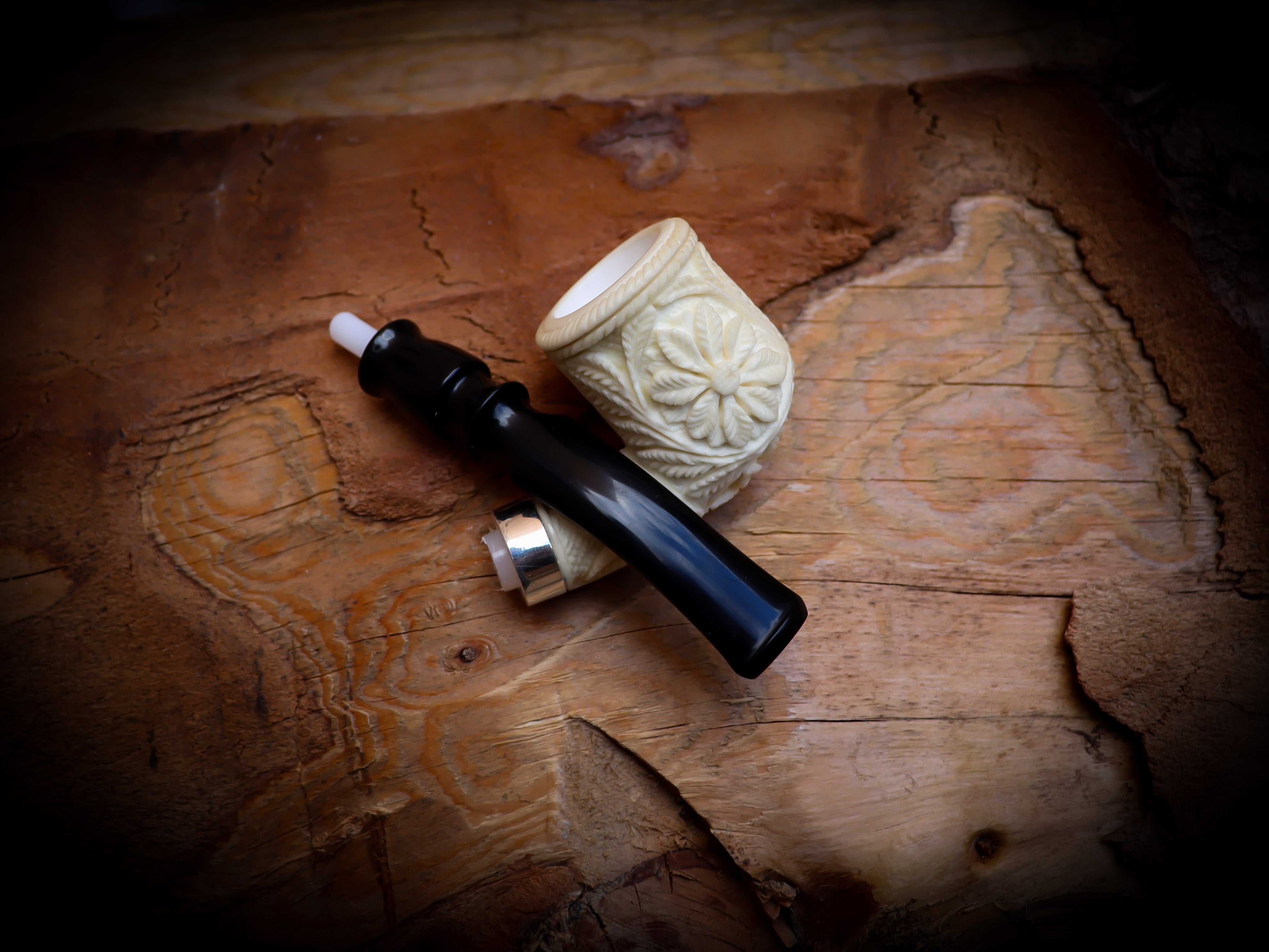 Floral Patterned Meerschaum, Special Handmade Block Meerschaum Pipe With Leather Box-Astaş Meerschaum