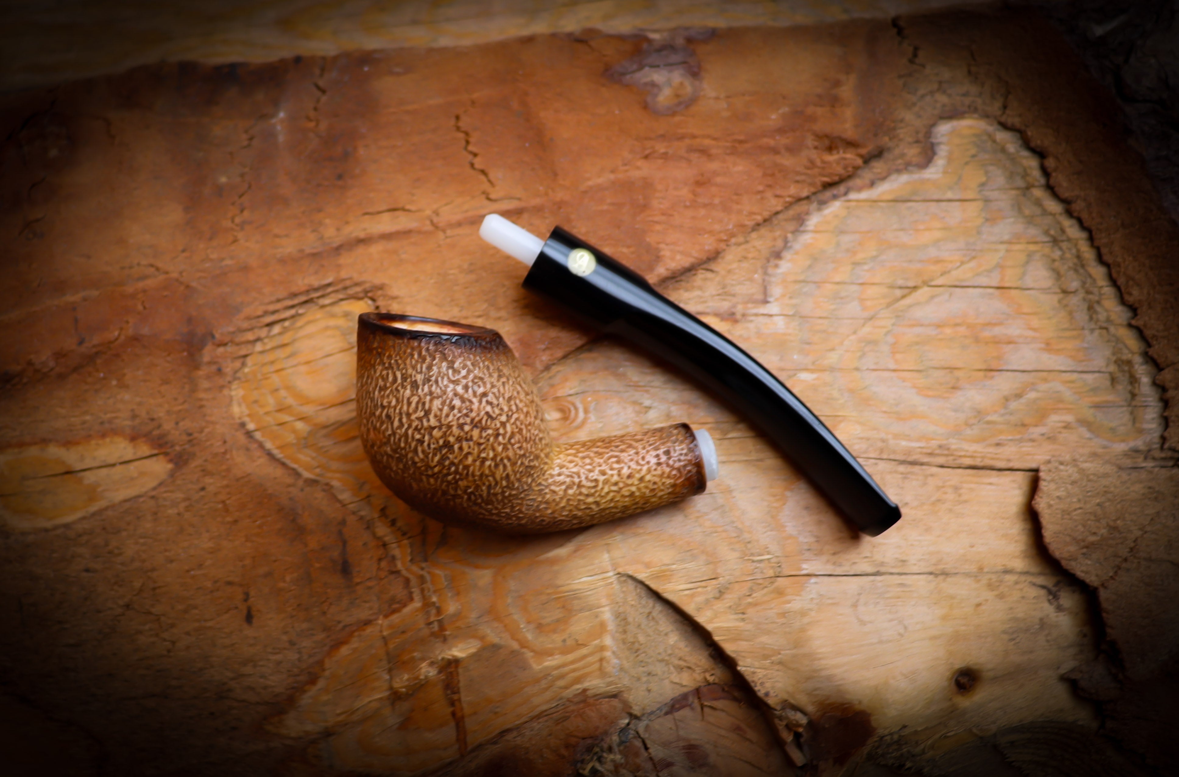Rusticated Bent Billiard Block Meerschaum Pipe With Leather Case - Astaş Meerschaum