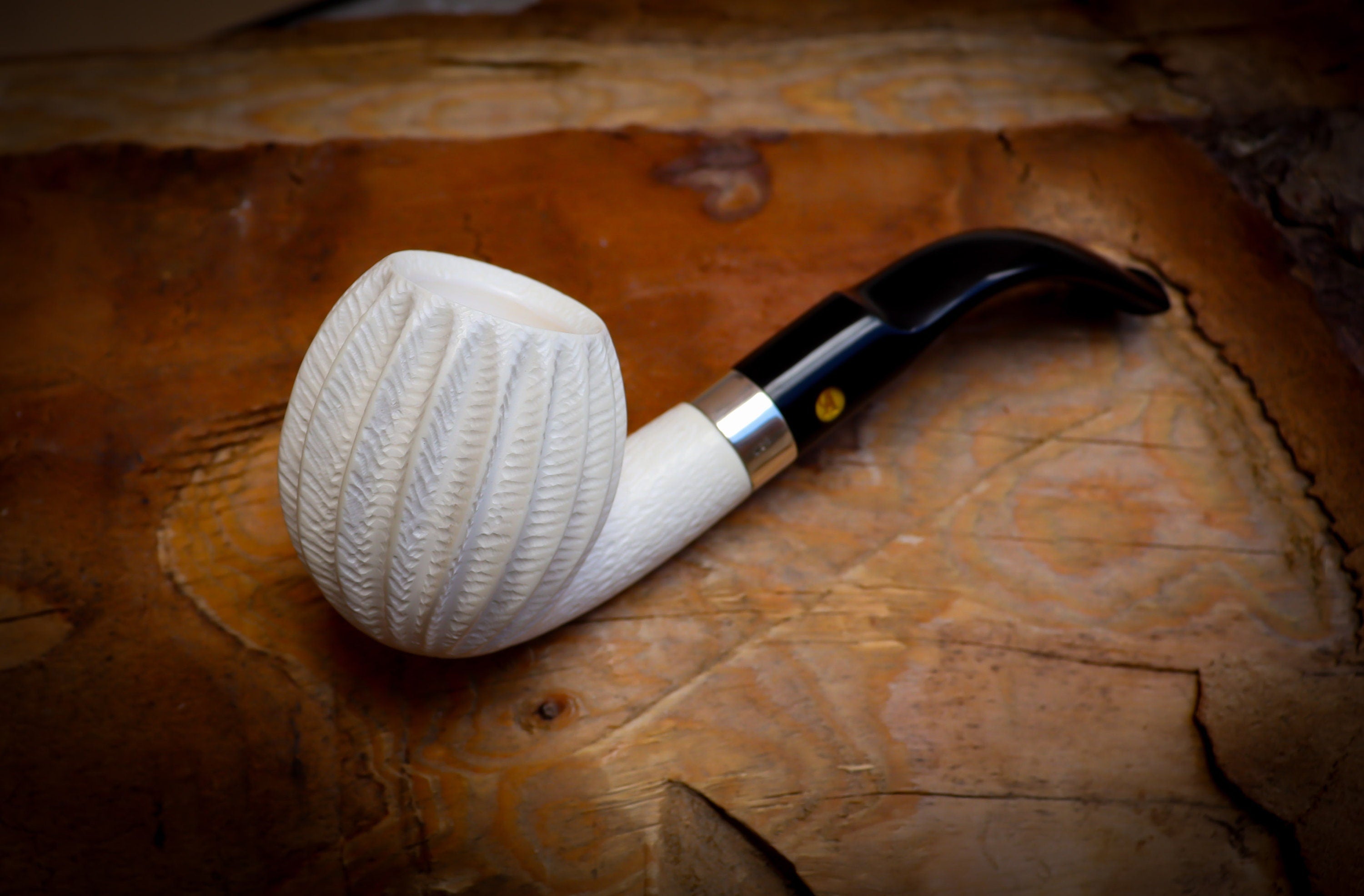 Corrugated Meerschaum Pipe