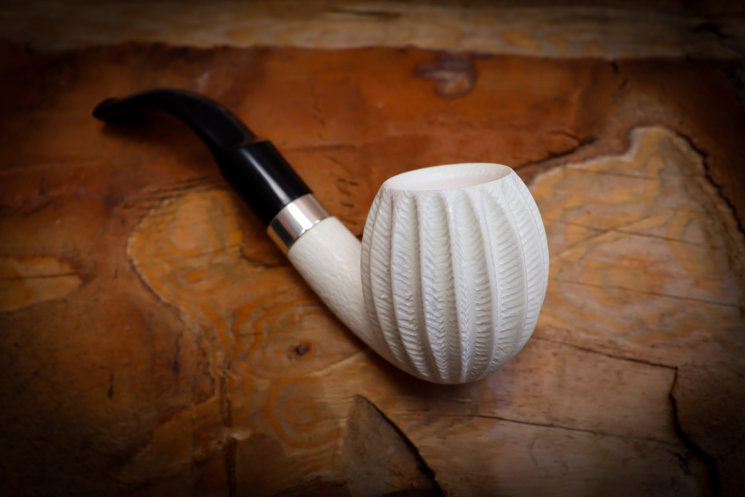 Corrugated Meerschaum Pipe