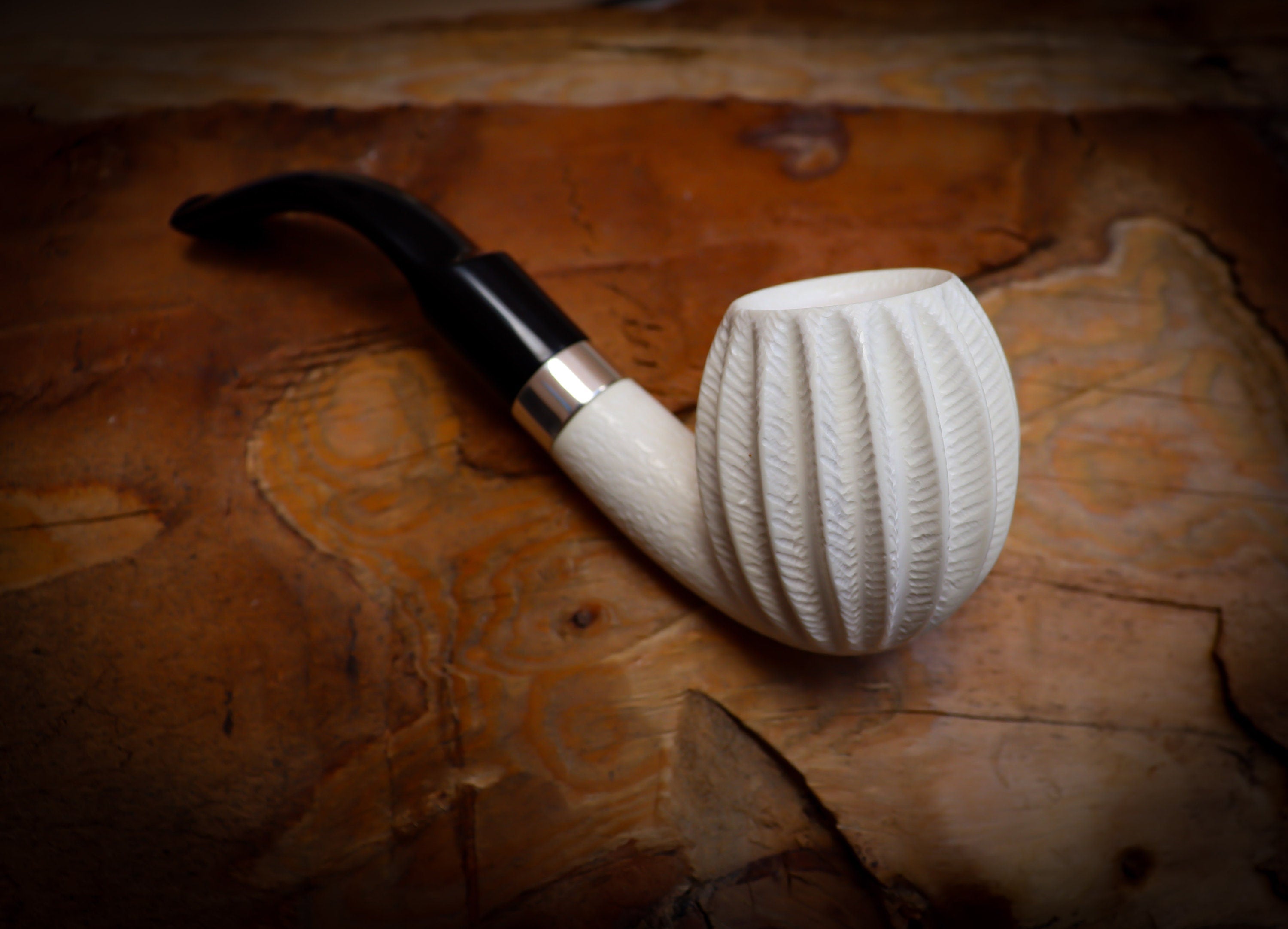 Corrugated Meerschaum Pipe