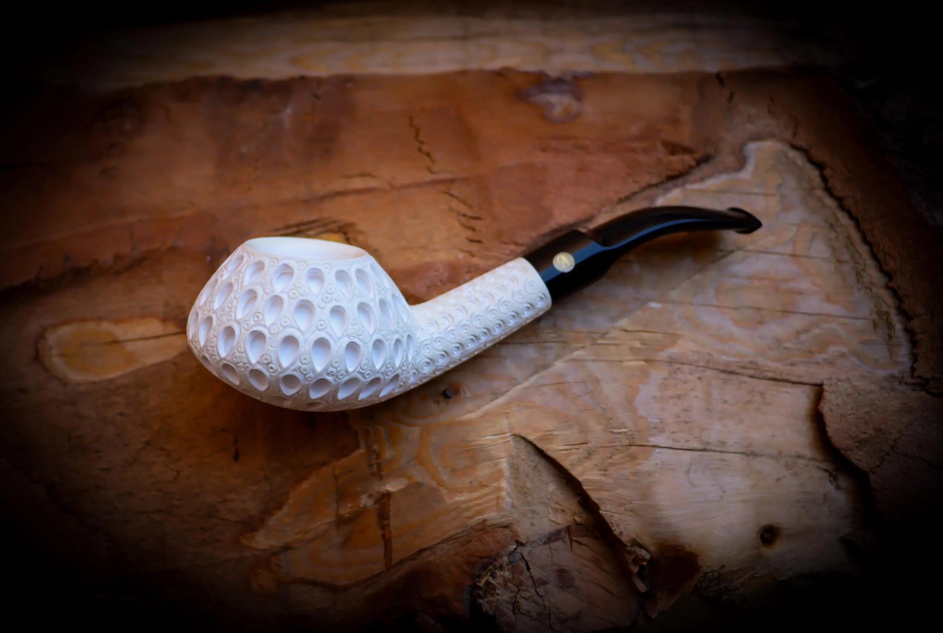 Squat Tomato, Embriodered Special Handmade Large Size Squat Bulldog Meerschaum Pipe With Leather Box- Astaş Meerschaum