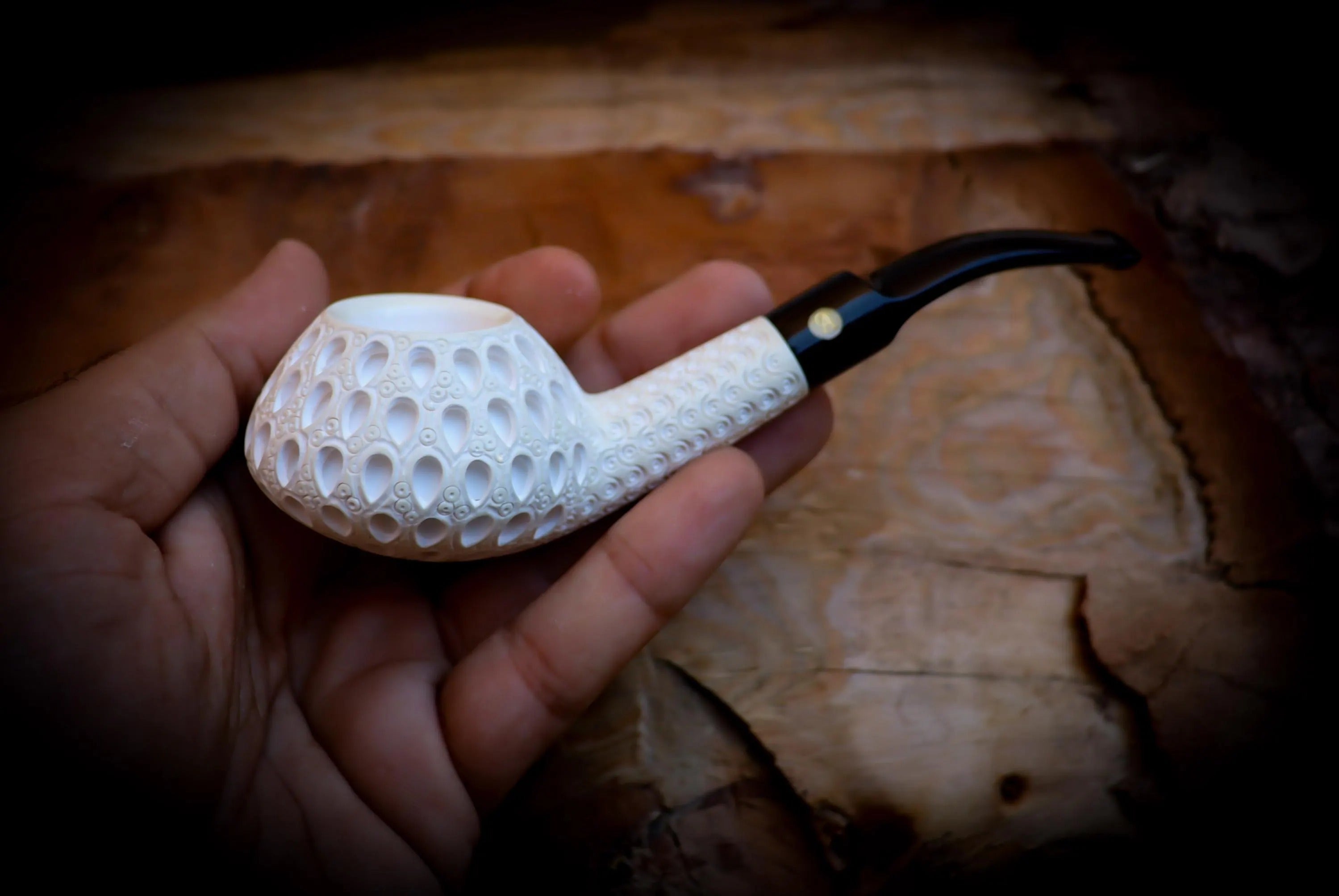 Squat Tomato, Embriodered Special Handmade Large Size Squat Bulldog Meerschaum Pipe With Leather Box- Astaş Meerschaum