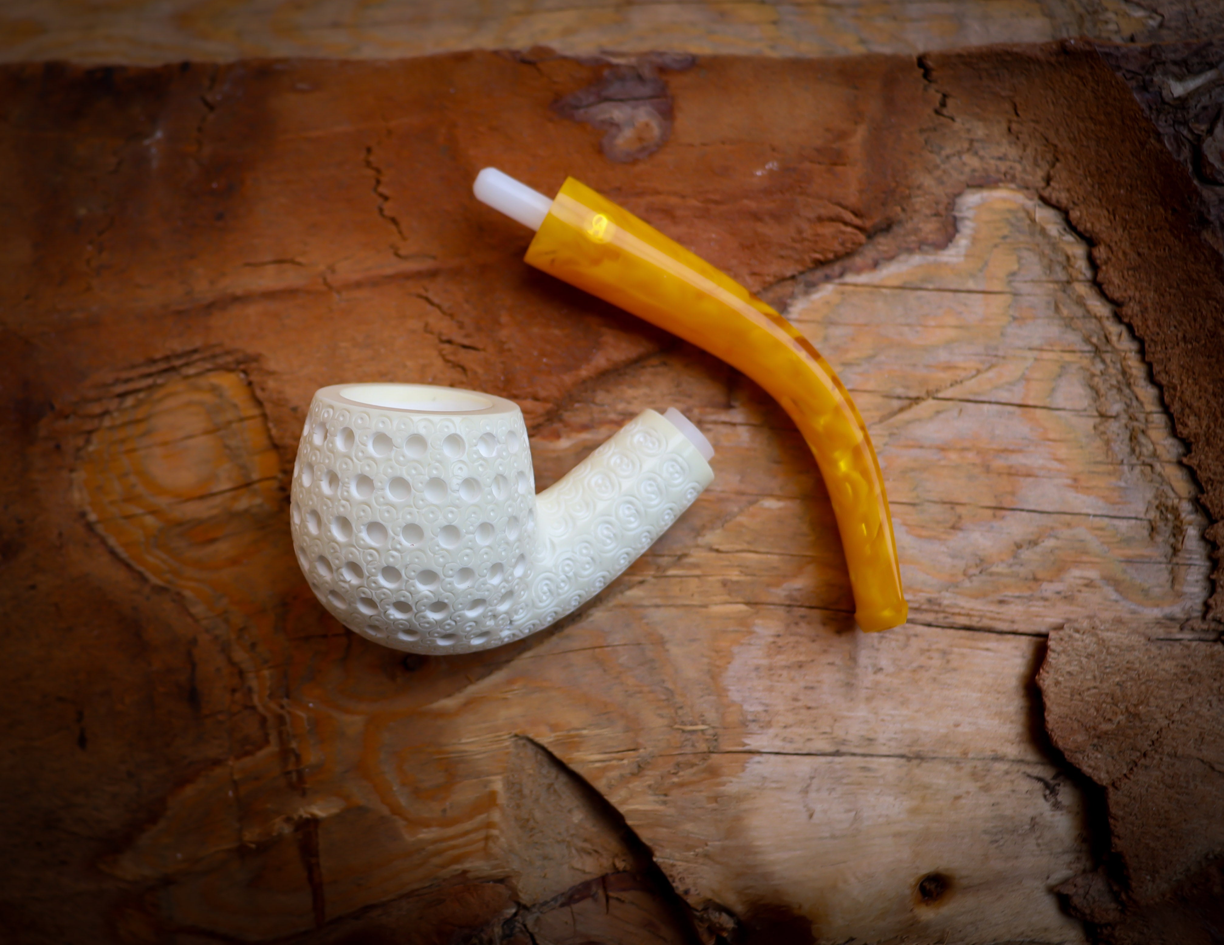 Embriodered Premium Block Bent Meerschaum Pipe With Leather Case-Astaş Meerschaum