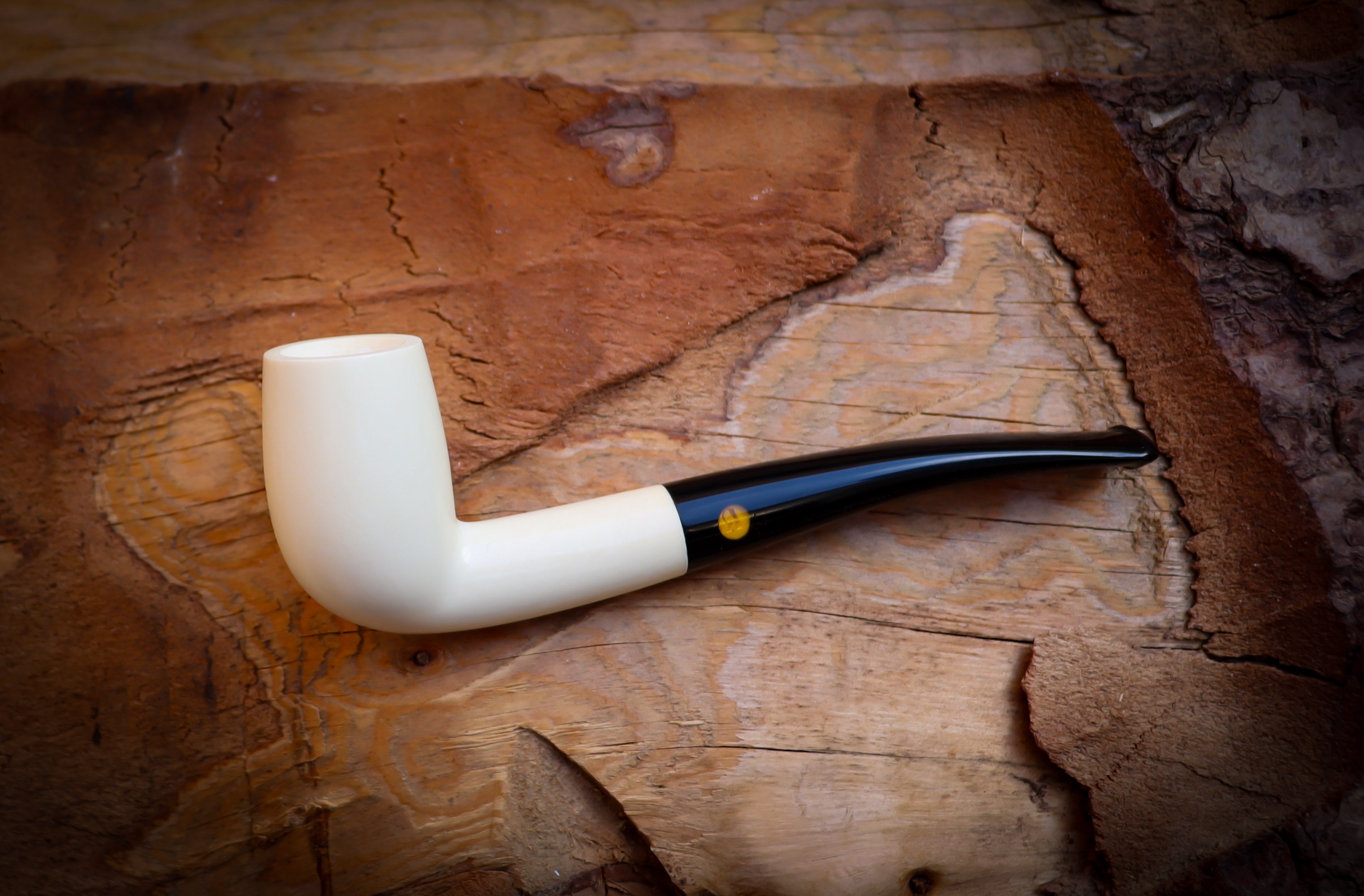 Smooth Special Hand Crafted Bent Meerschaum Pipe With Leather Box- Astaş Meerschaum