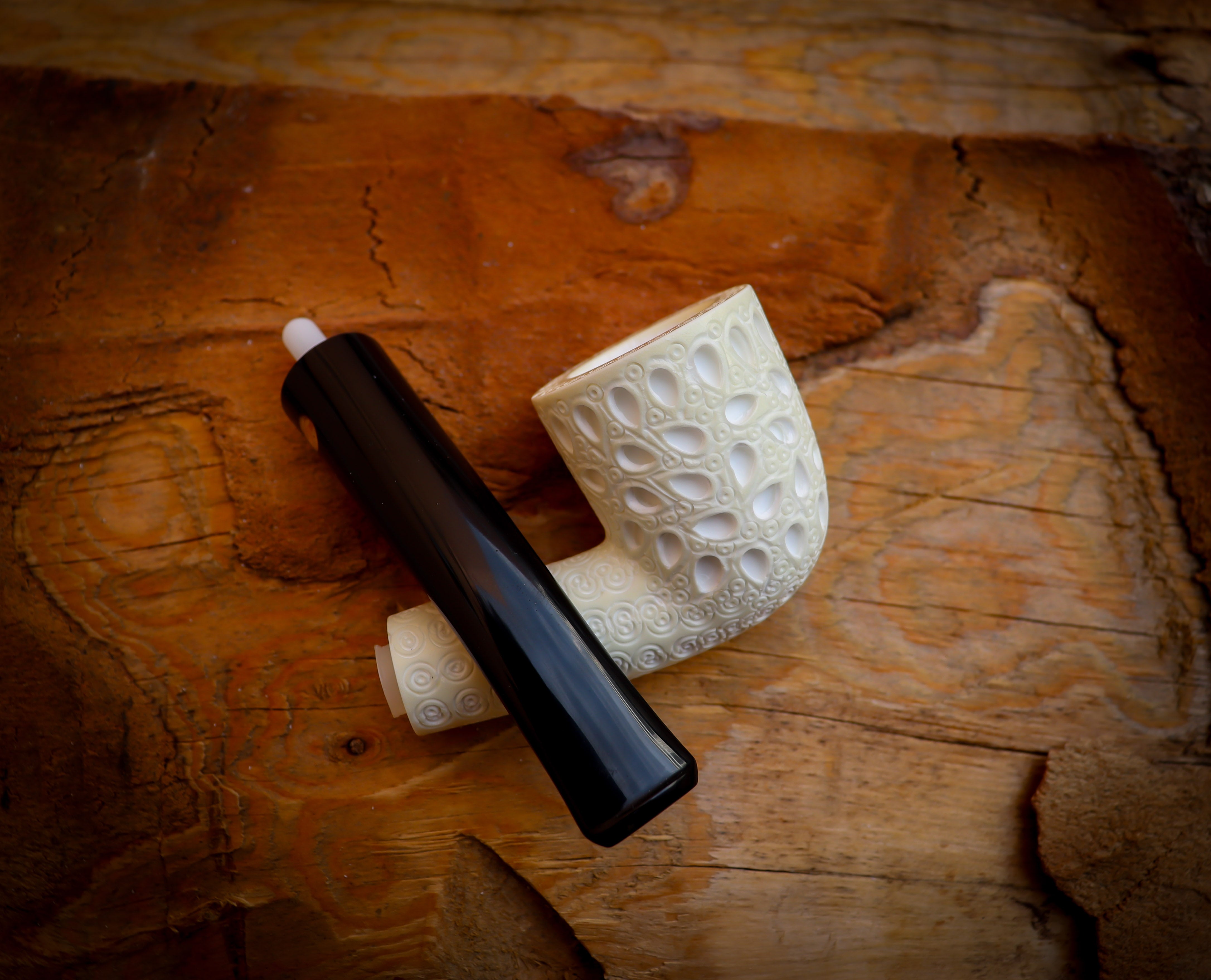 Embriodered Special Handmade Dublin Meerschaum Pipe With Leather Box- Astaş Meerschaum Pipe