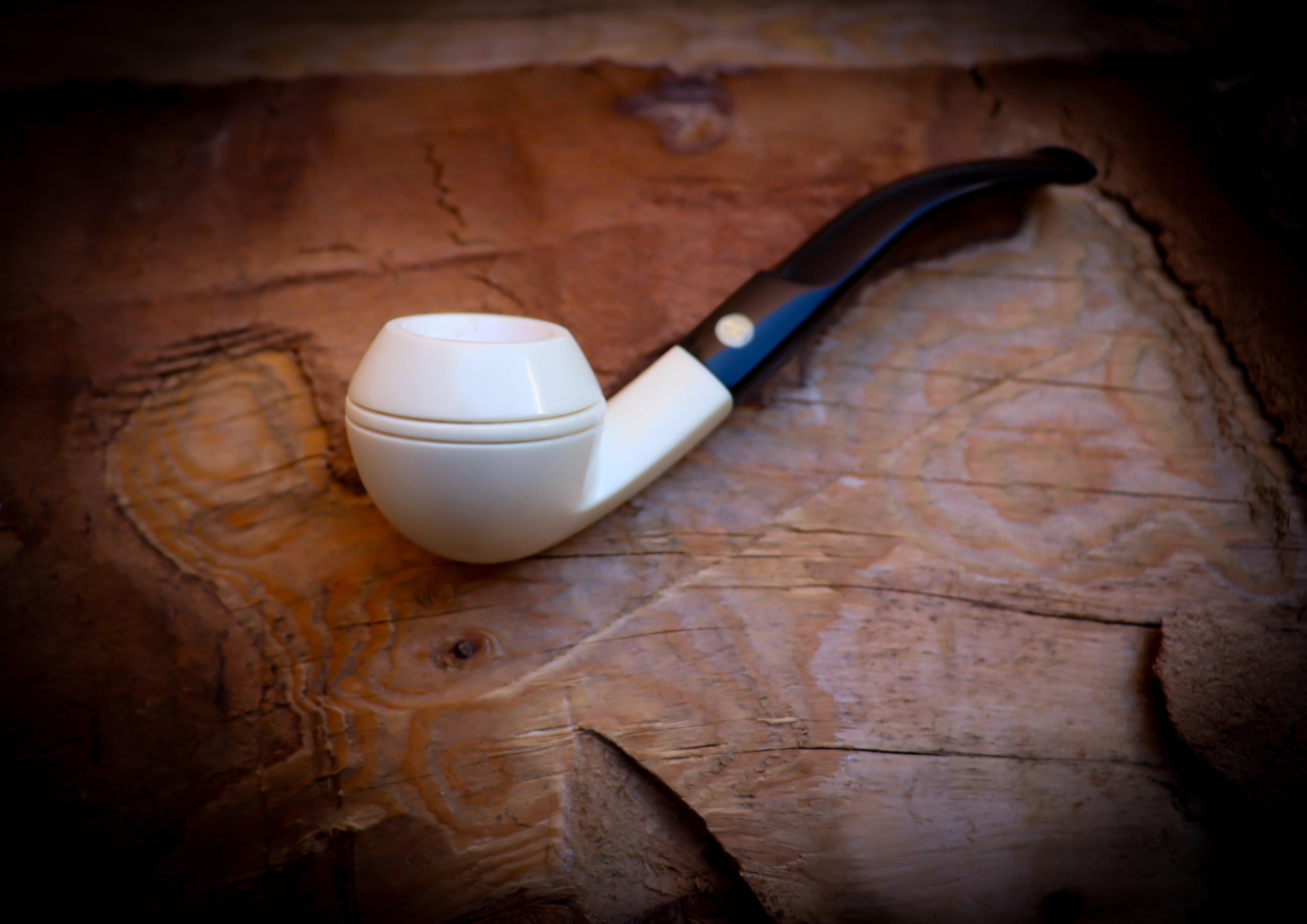 Squat Bulldog Meerschaum Pipe With Leather Box- Astaş Meerschaum
