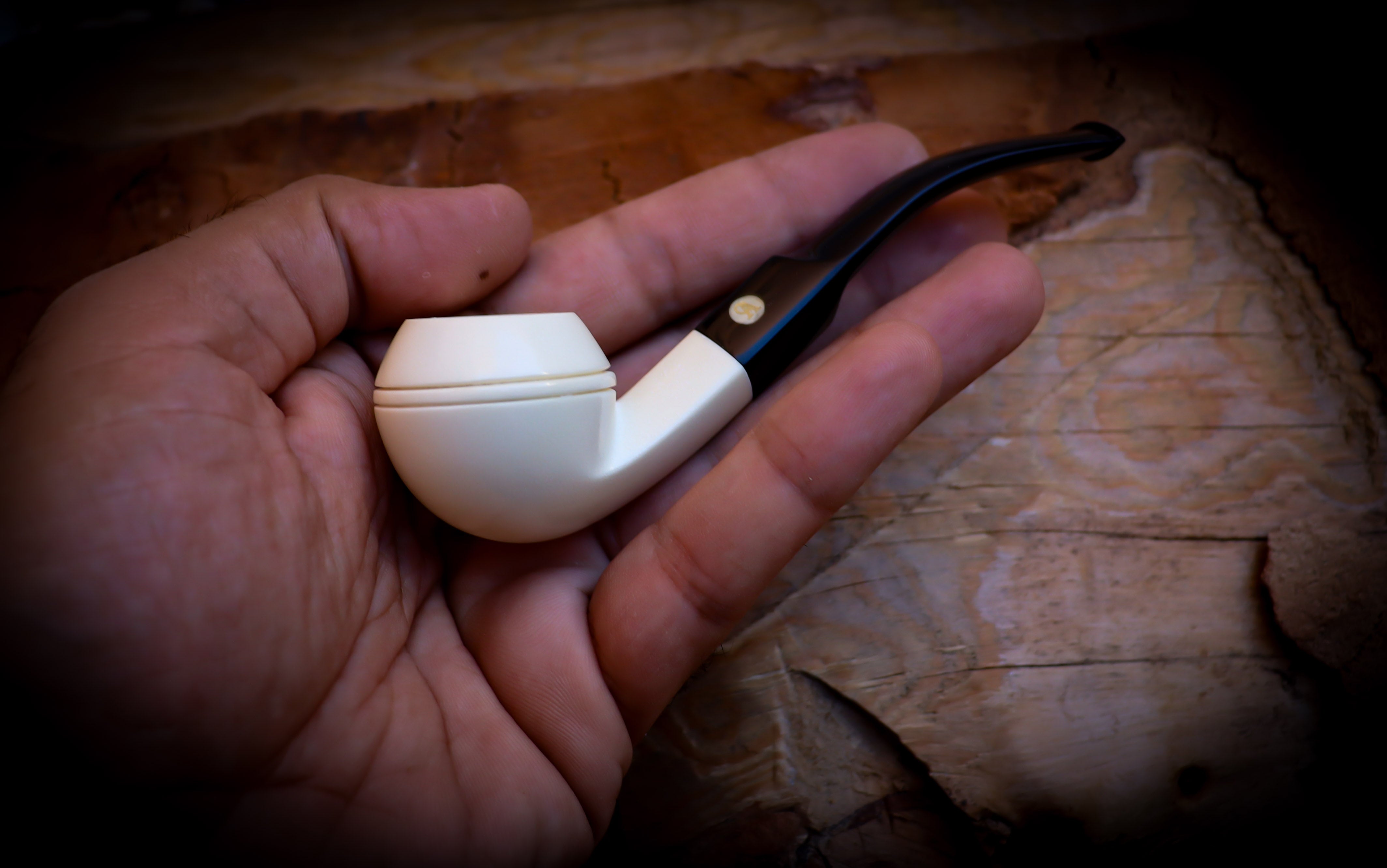 Squat Bulldog Meerschaum Pipe With Leather Box- Astaş Meerschaum