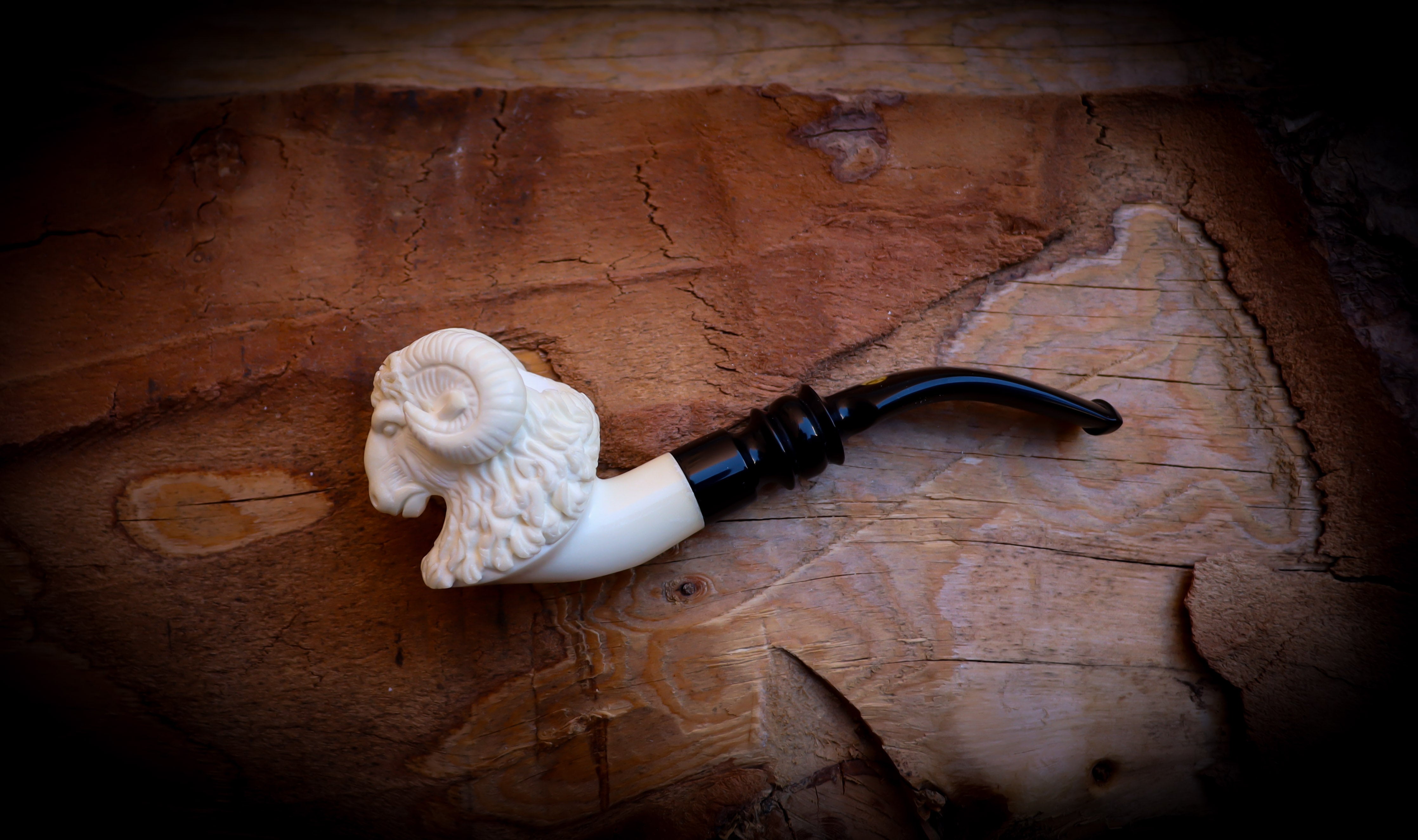 Buffalo Meerschaum, Special Handmade Buffalo Meerschaum Pipe With Leather Box- Astaş Meerschaum