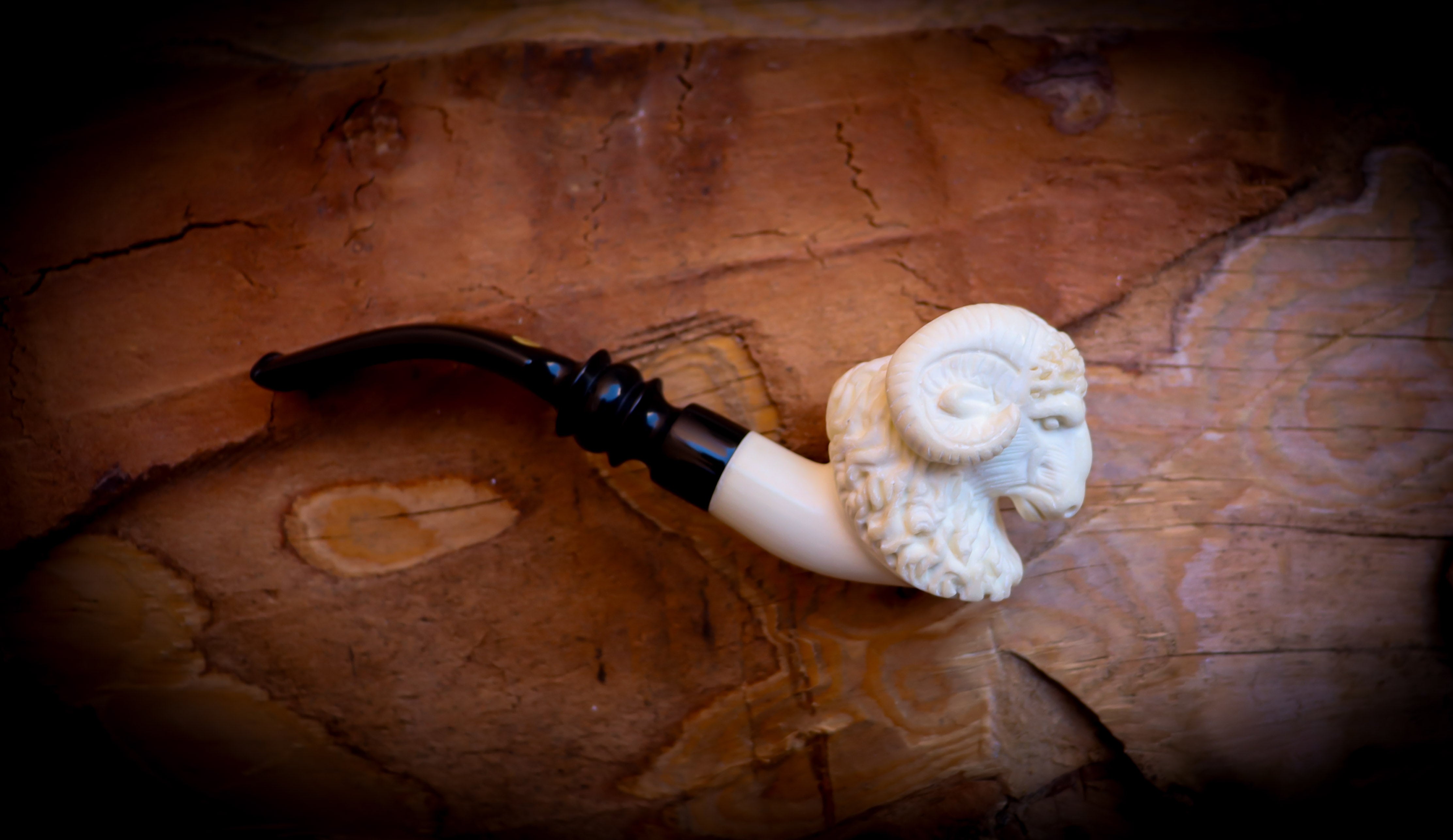 Buffalo Meerschaum, Special Handmade Buffalo Meerschaum Pipe With Leather Box- Astaş Meerschaum