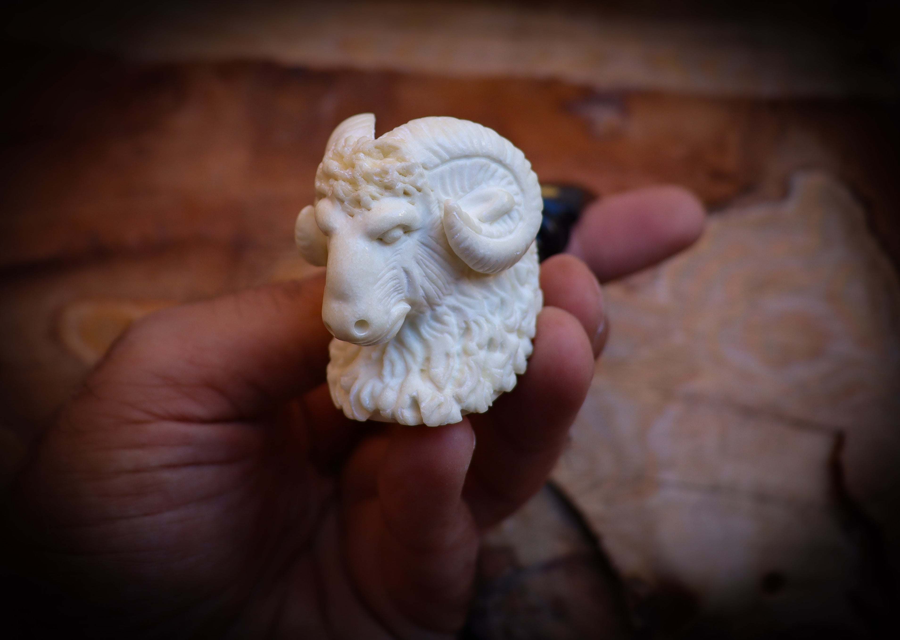 Buffalo Meerschaum, Special Handmade Buffalo Meerschaum Pipe With Leather Box- Astaş Meerschaum