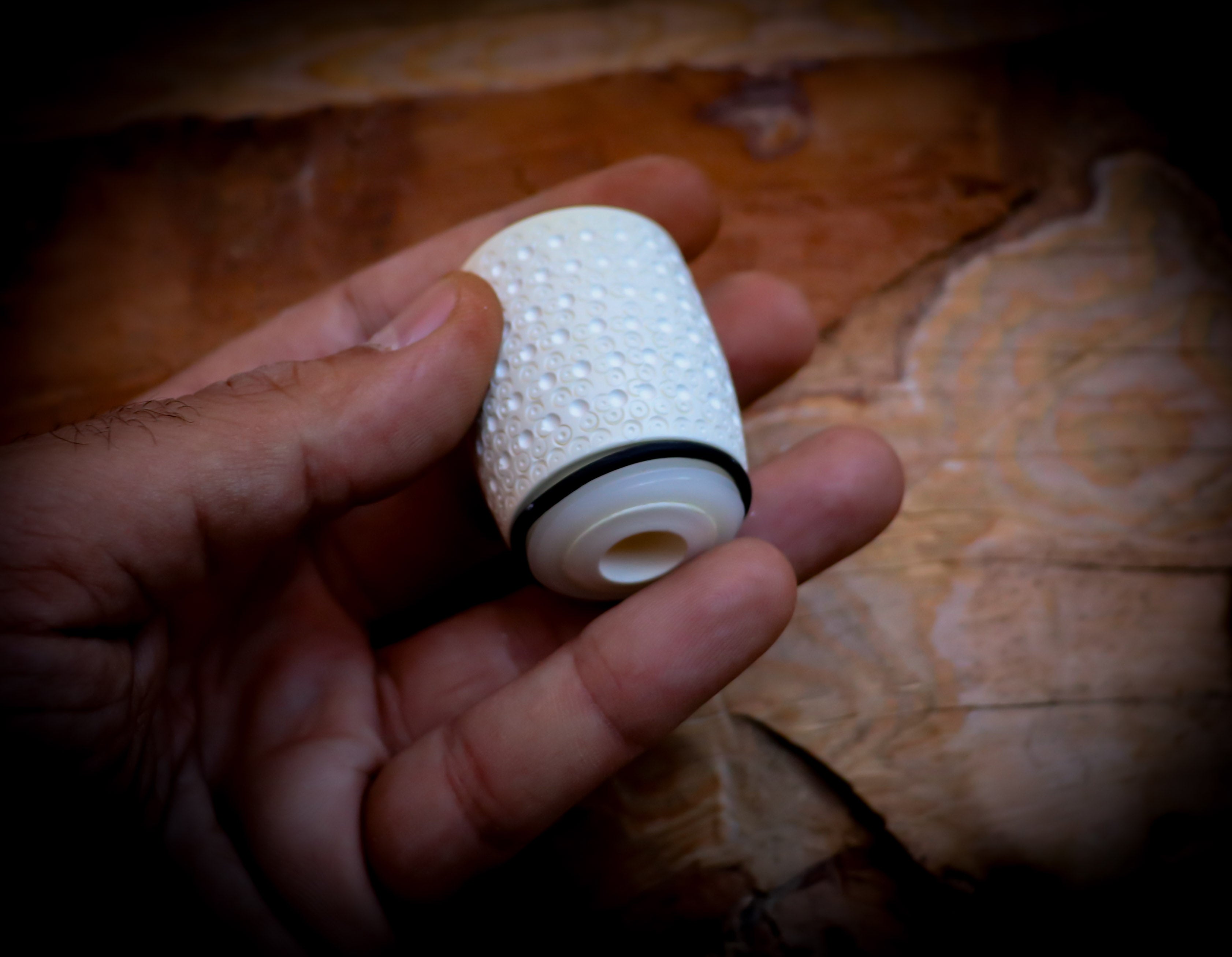 Falcon Bowl, Embriodered Billard Falcon Bowl Meerschaum Pipe - Astaş Meerschaum (The body in the pictures is for visual purposes only.)