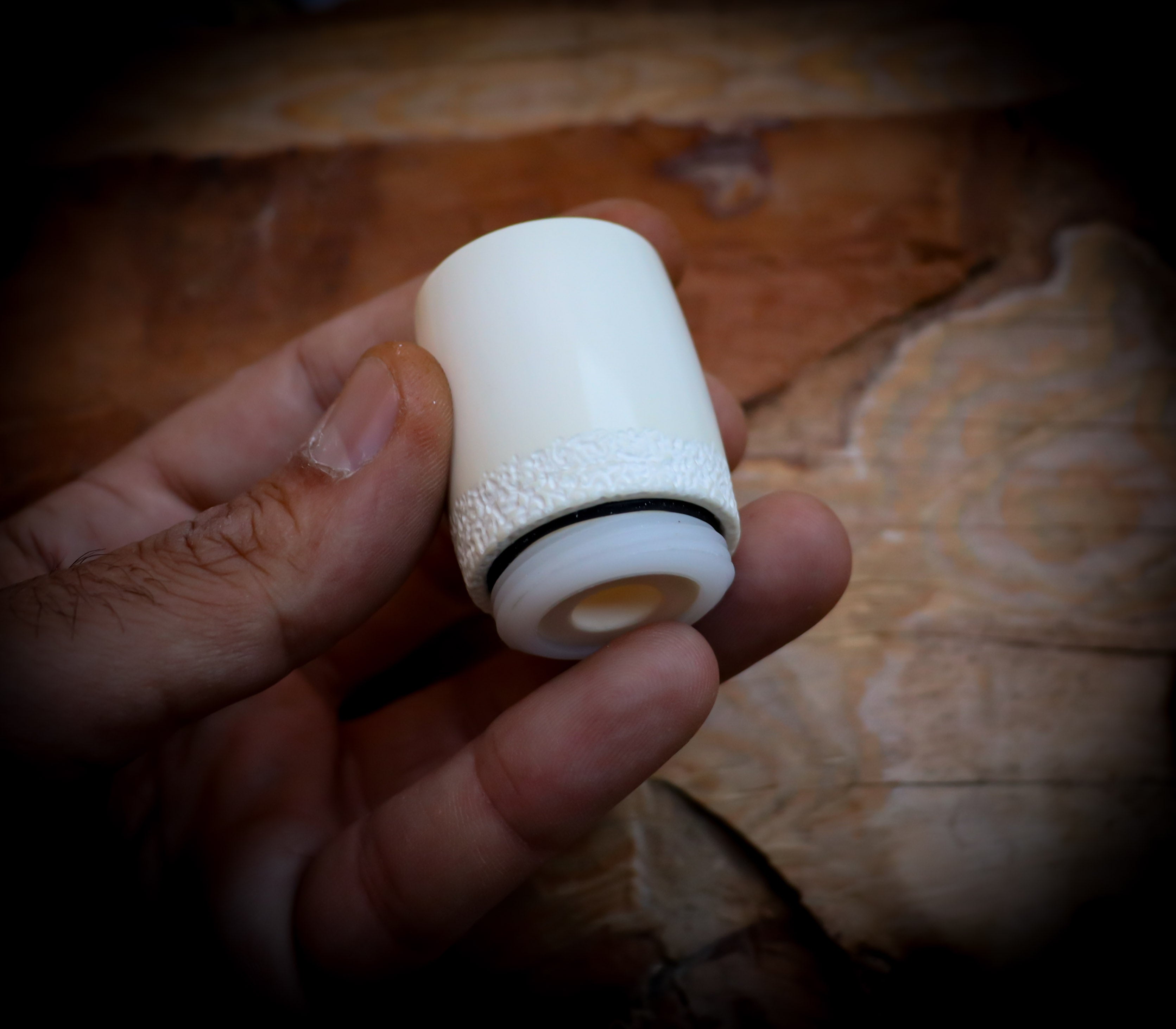 Falcon Bowl, Smooth Billard Falcon Bowl Meerschaum Pipe - Astaş Meerschaum (The body in the pictures is for visual purposes only.)