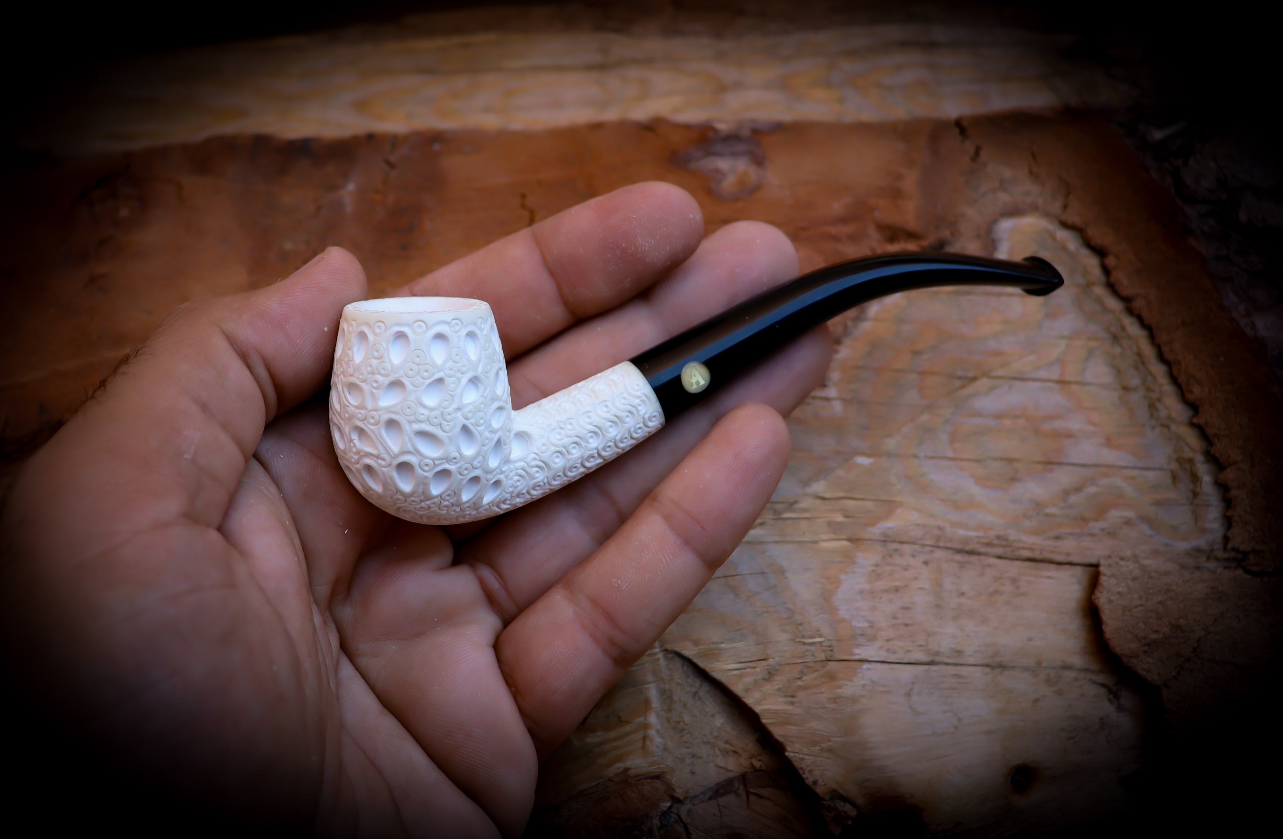 Embroidered Handmade Half Bent Block Meerschaum Pipe with Leather Case – Astaş Meerschaum