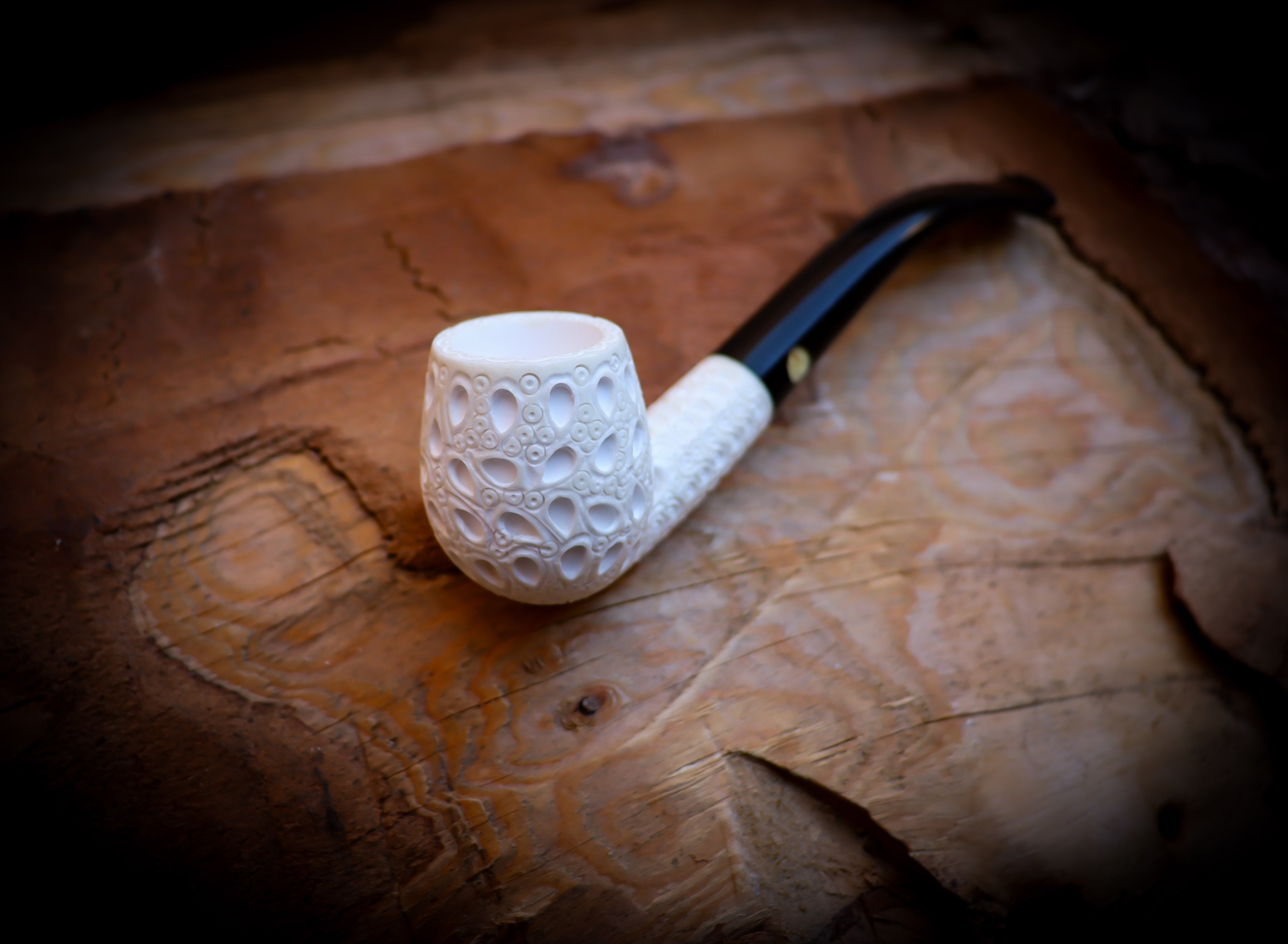 Embroidered Handmade Half Bent Block Meerschaum Pipe with Leather Case – Astaş Meerschaum