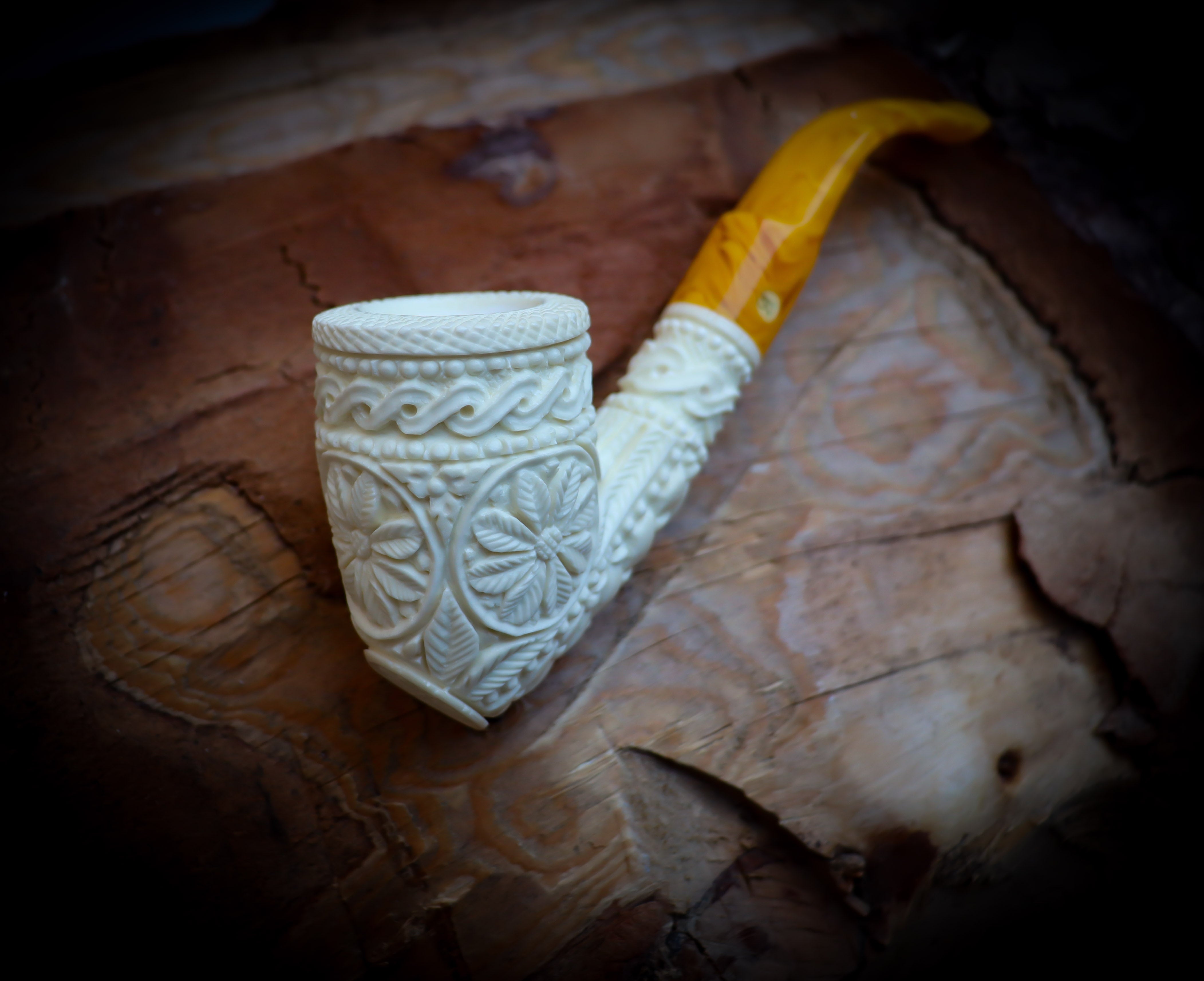 Floral Patterned Meerschaum, Special Handmade Poker Meerschaum Pipe With Leather Box-Astaş Meerschaum