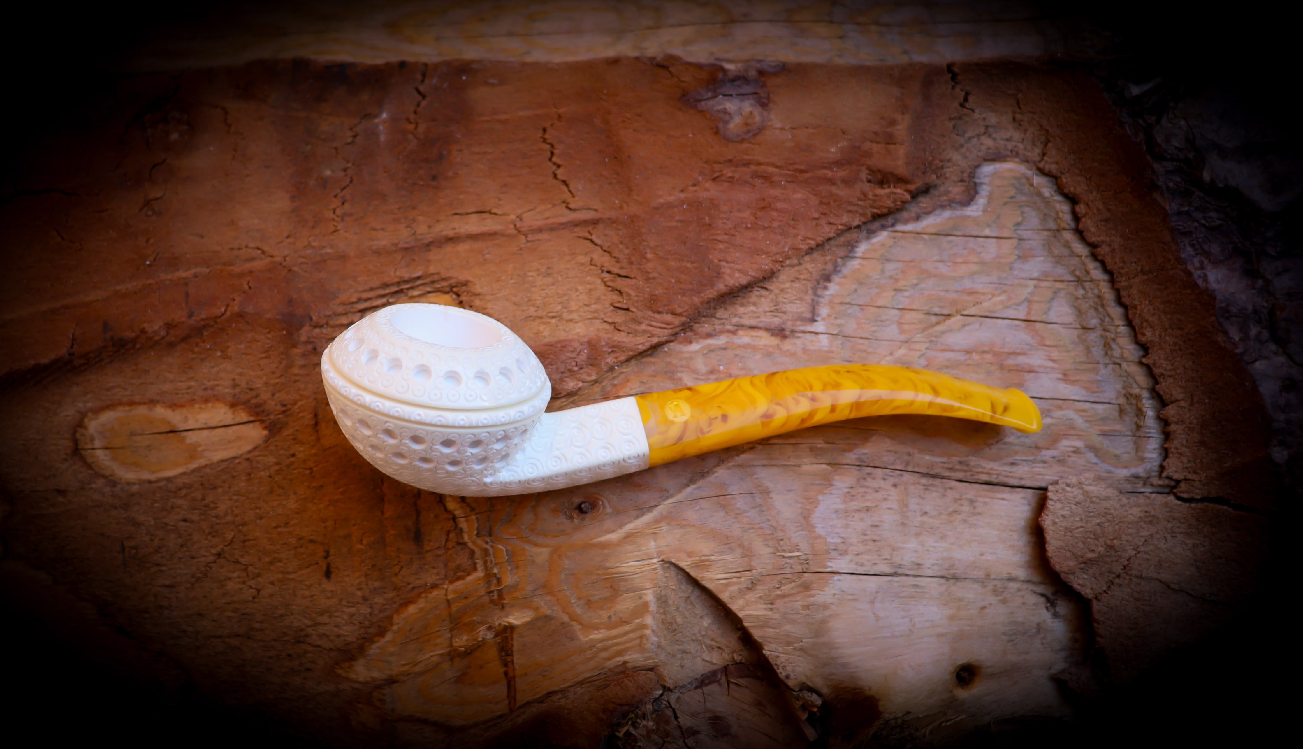 Latticed Handmade Squat Bulldog Block Meerschaum Pipe With Leather Case- Astaş Meerschaum