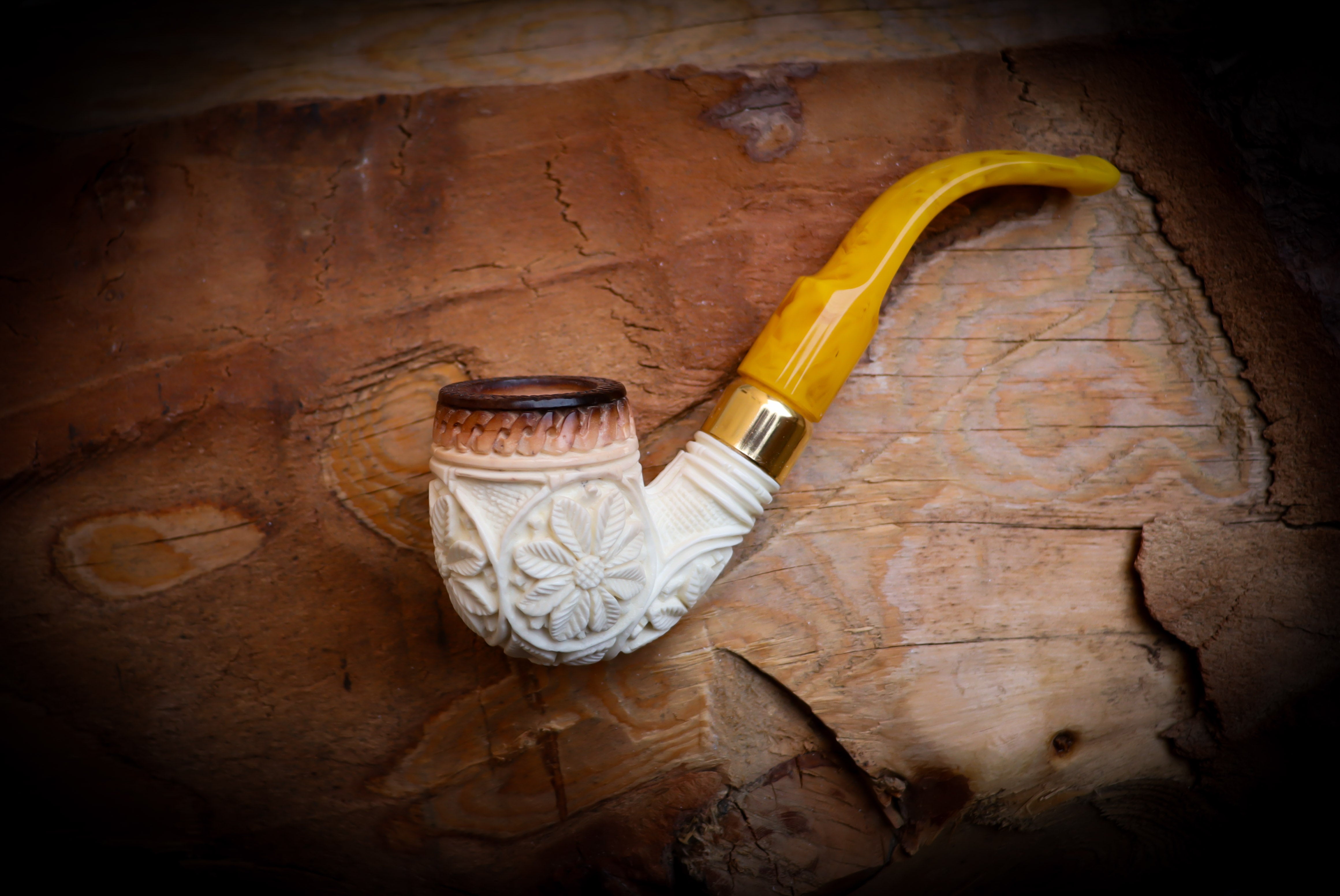 Calcined Floral Patterned Meerschaum Pipe With Leather Box-Astaş Meerschaum