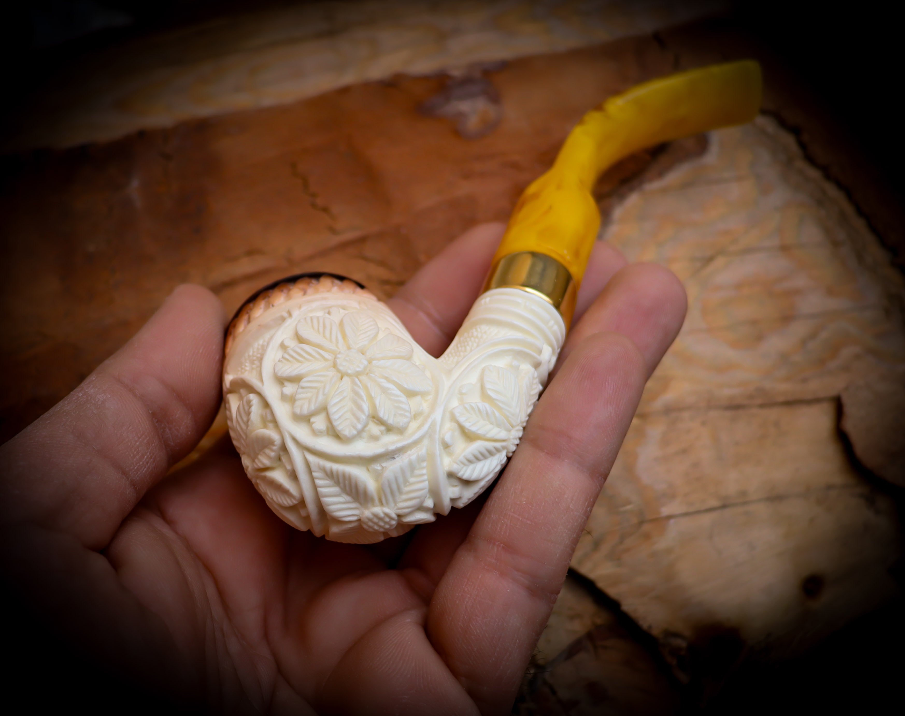 Calcined Floral Patterned Meerschaum Pipe With Leather Box-Astaş Meerschaum