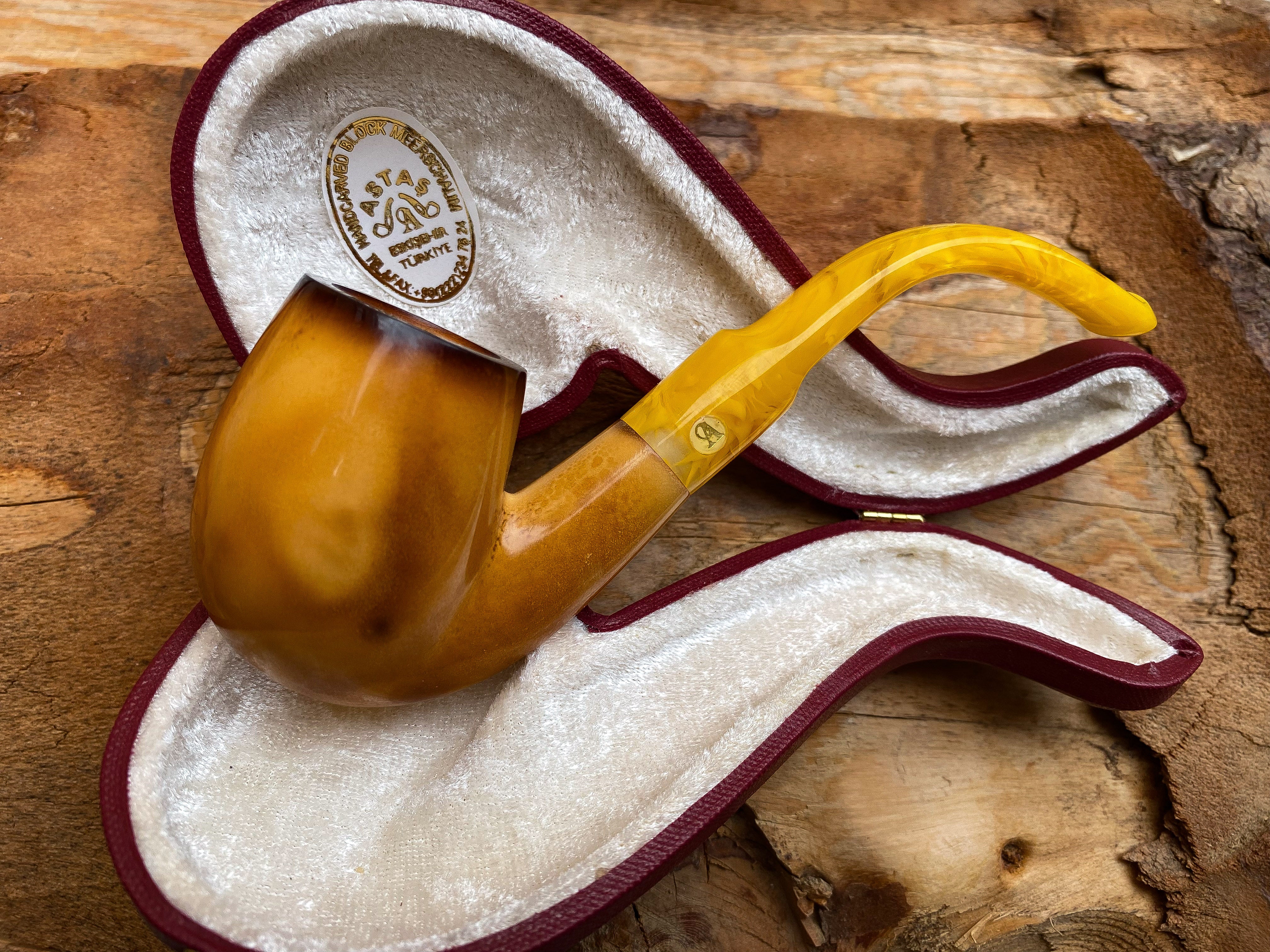 Lee Van Cleef Meerschaum Pipe, Brown Half Bent, With Leather Case