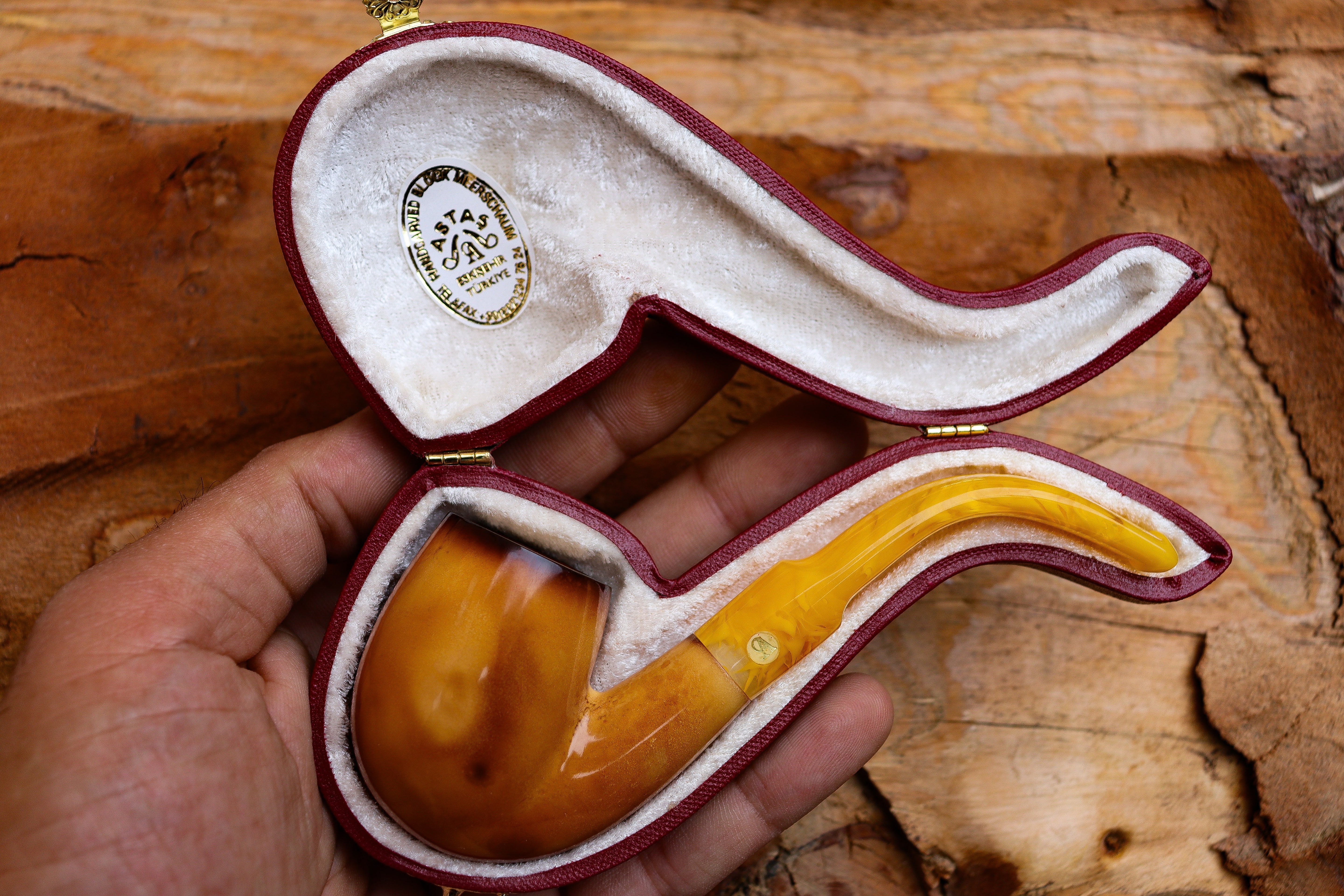 Lee Van Cleef Meerschaum Pipe, Brown Half Bent, With Leather Case