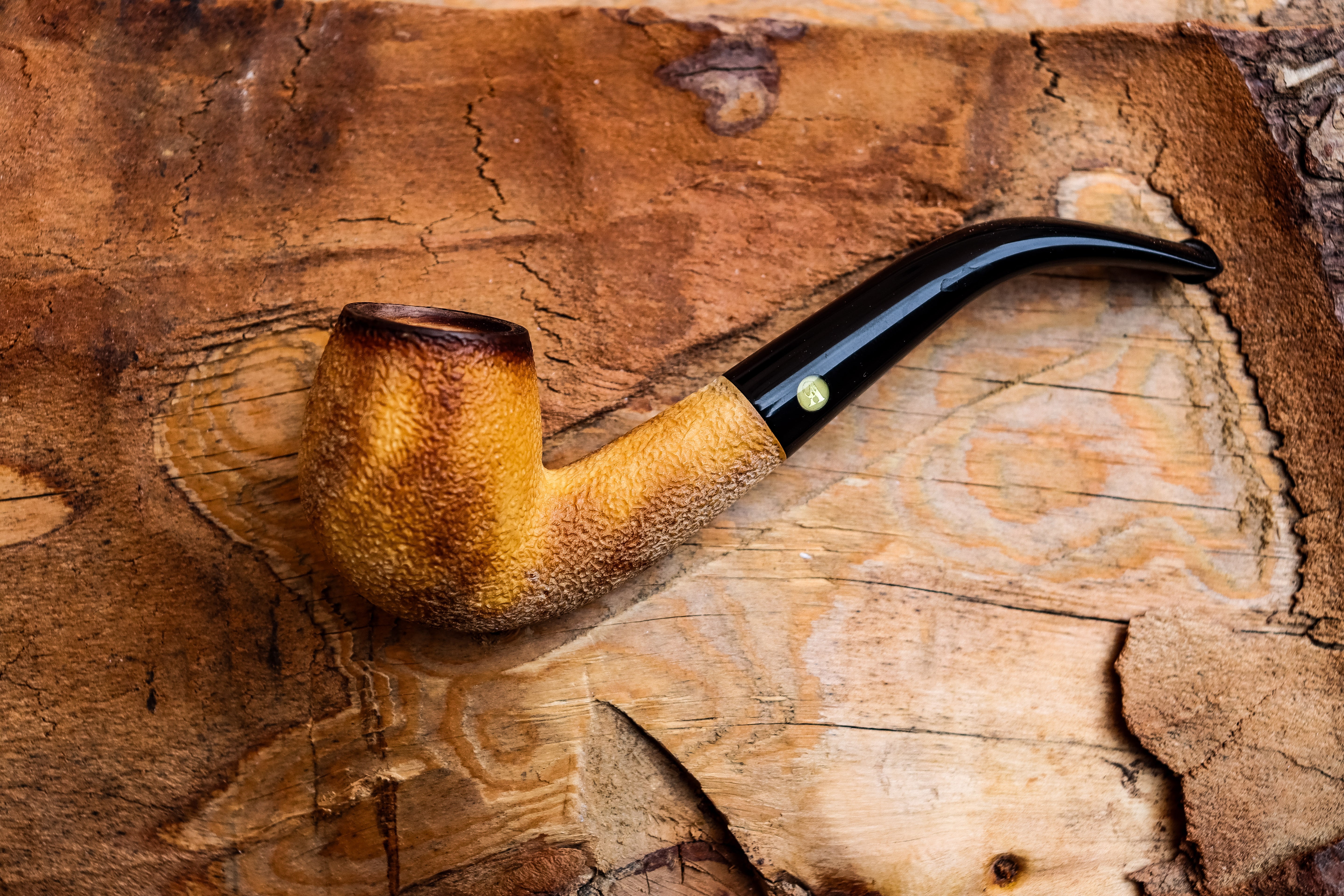 Lee Van Cleef Meerschaum Pipes, Rustic Patterned, Half Bent,Fitted Case- Astaş