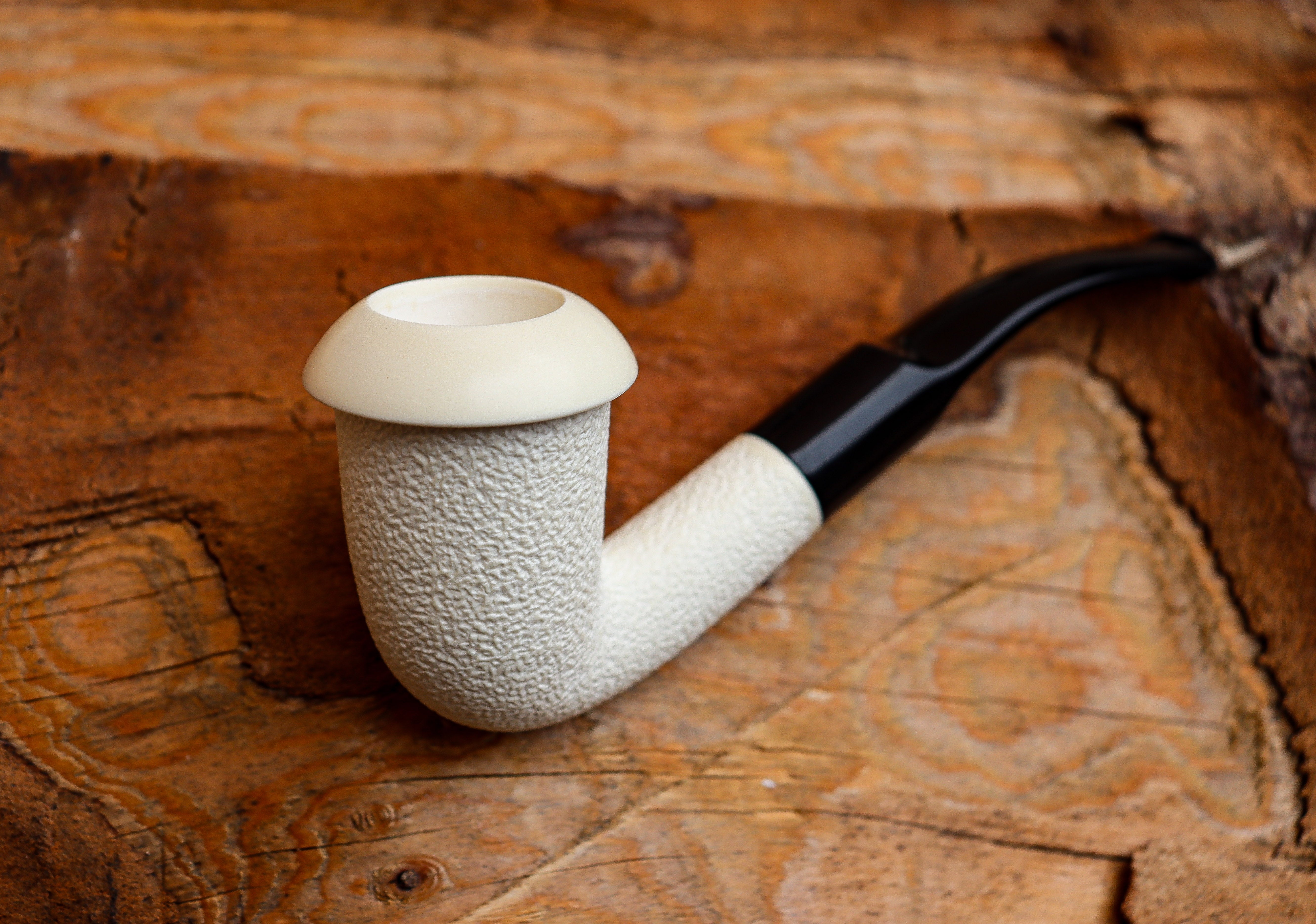 Handcrafted Astaş Meerschaum Pipes,Calabash Style,Rustic Patterned, With Fitted Case