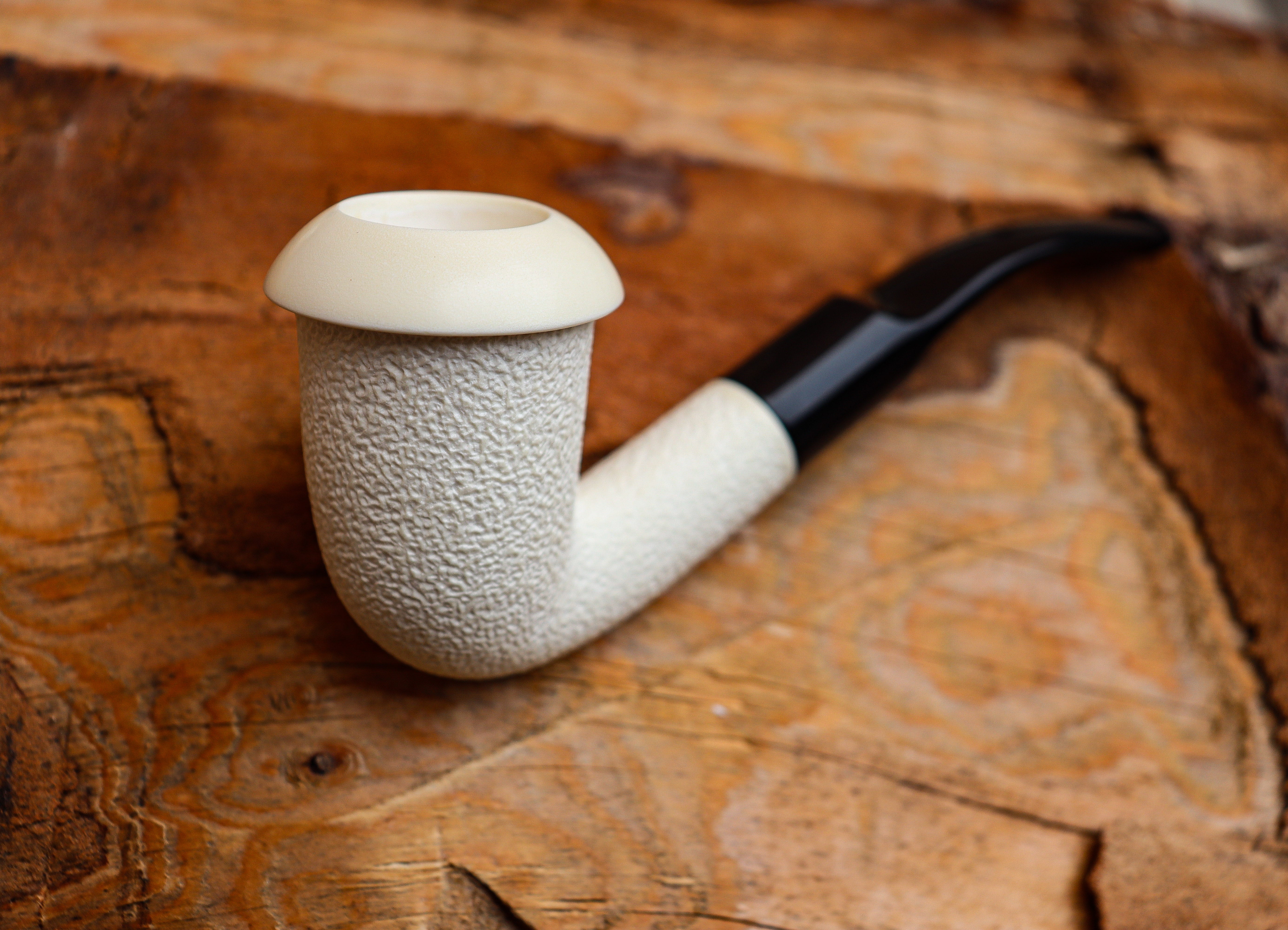 Handcrafted Astaş Meerschaum Pipes,Calabash Style,Rustic Patterned, With Fitted Case