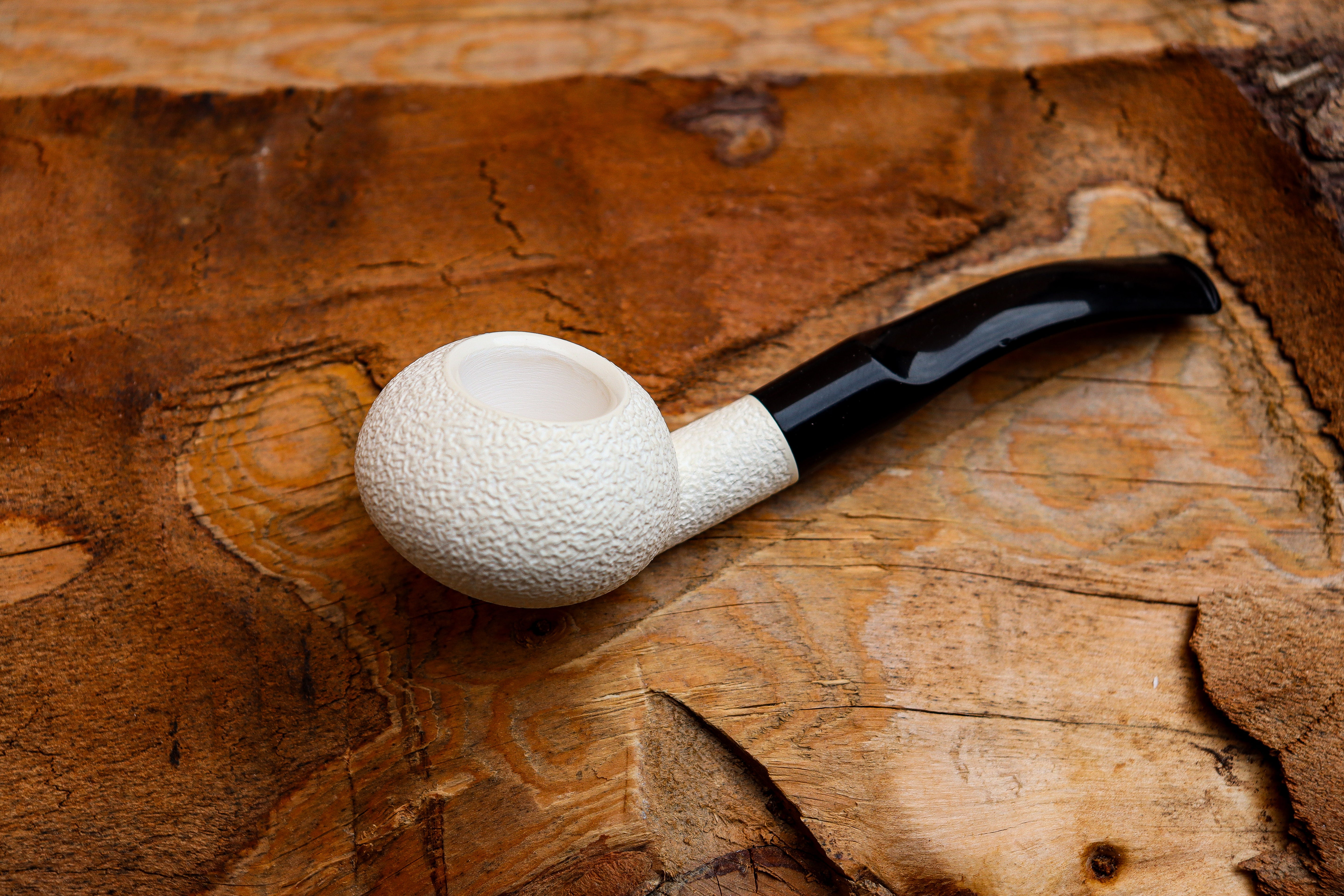 Handmade Astaş Meerschaum Pipes,Squat Tomato, Rustic Carved, Fitted Case