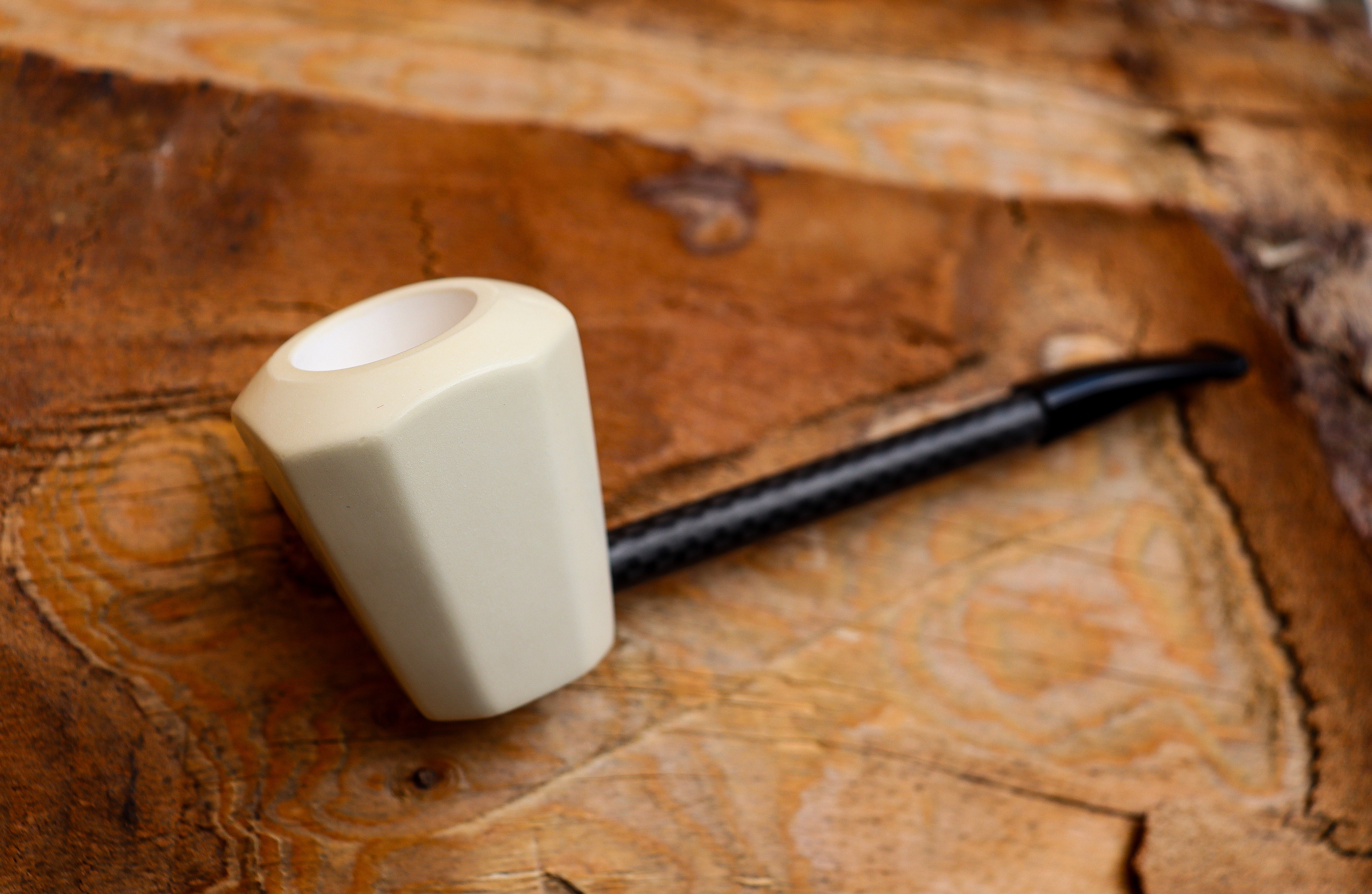 Handmade Astaş Meerschaum Pipes, Carbon Fiber, Panel, Smooth Carved, With Fitted Case