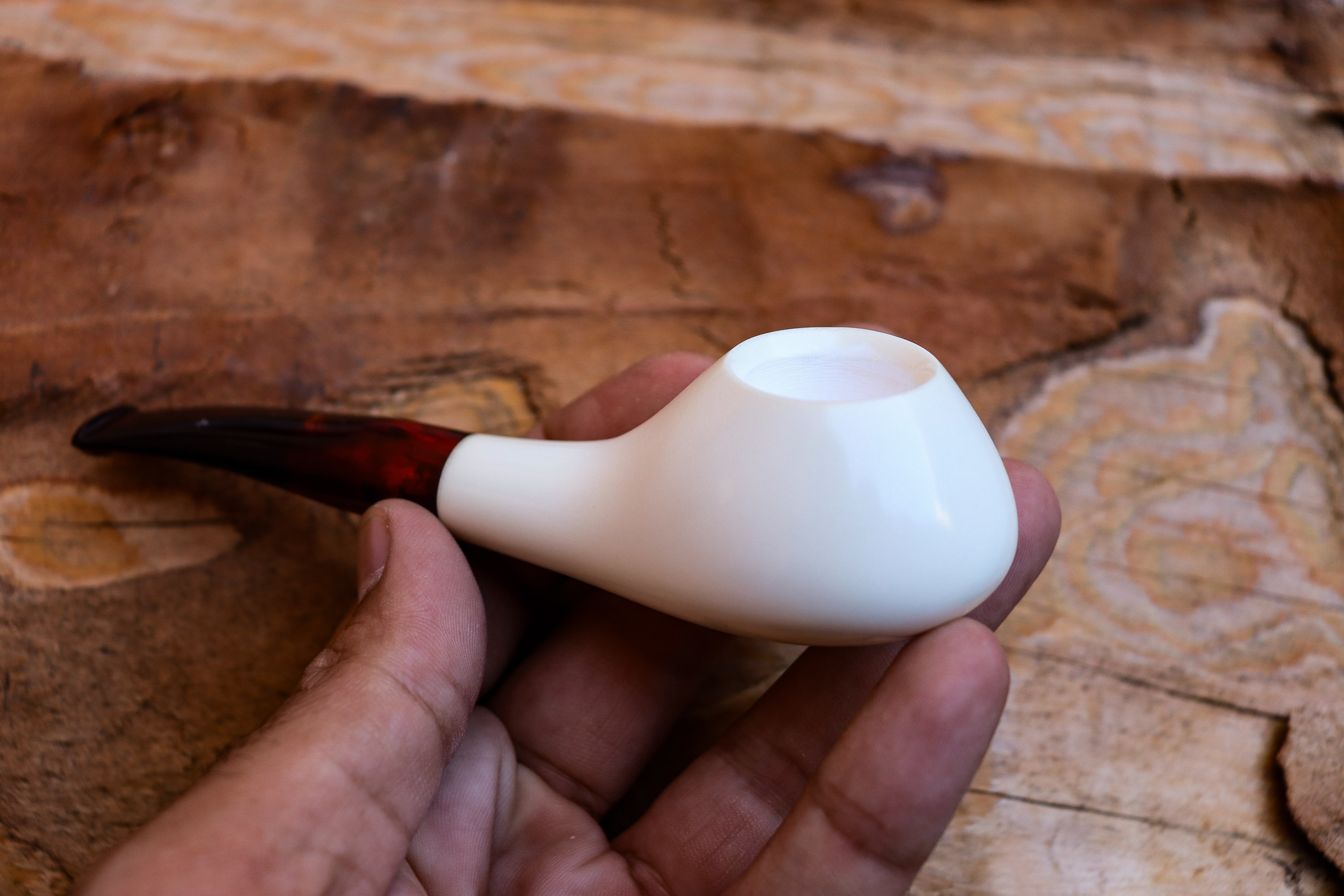 Handmade Astaş Meerschaum Pipes, 9MM Filtered, Squat Tomato, Freehand, Smooth Carved, Fitted Case