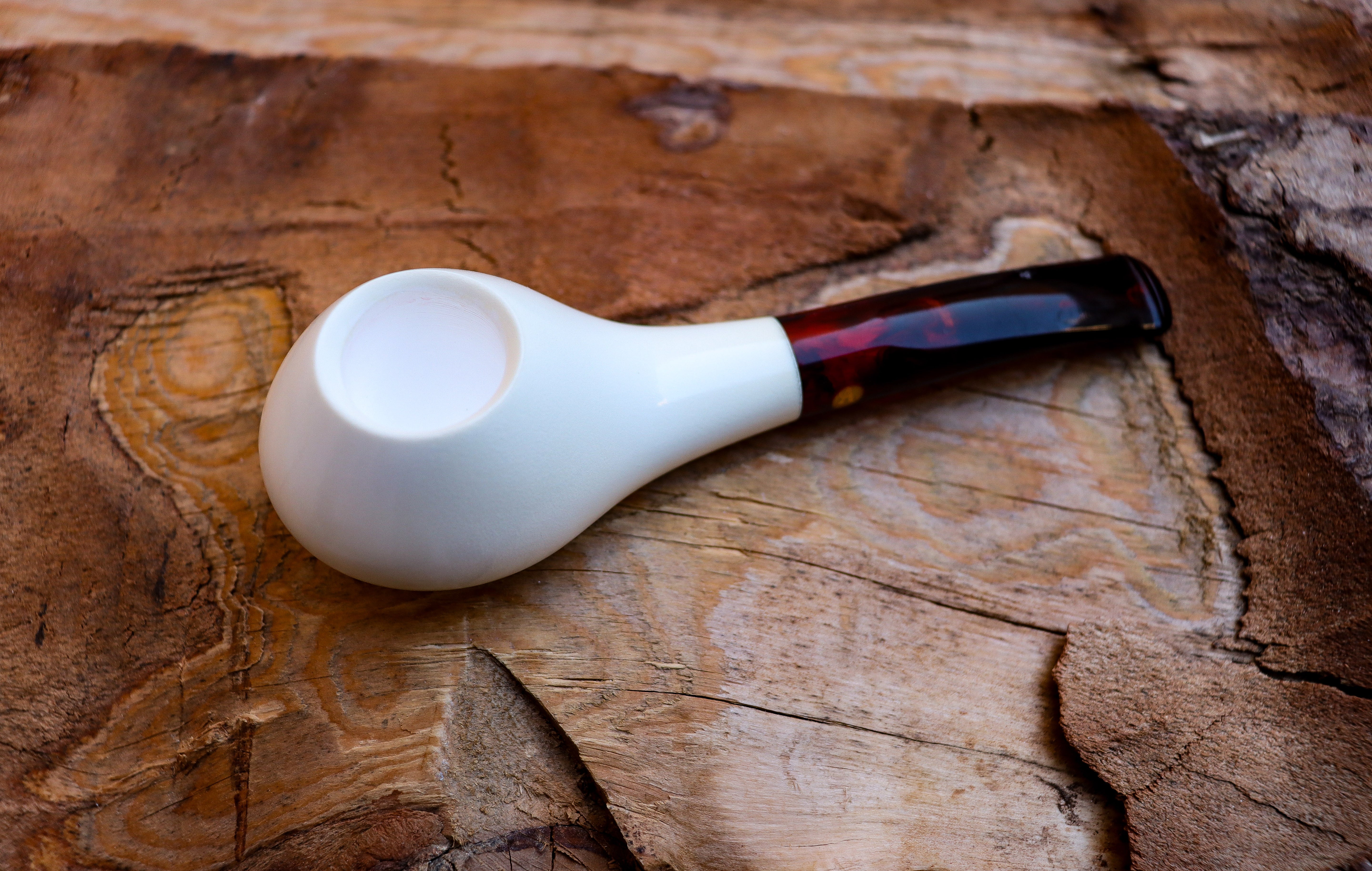 Handmade Astaş Meerschaum Pipes, 9MM Filtered, Squat Tomato, Freehand, Smooth Carved, Fitted Case