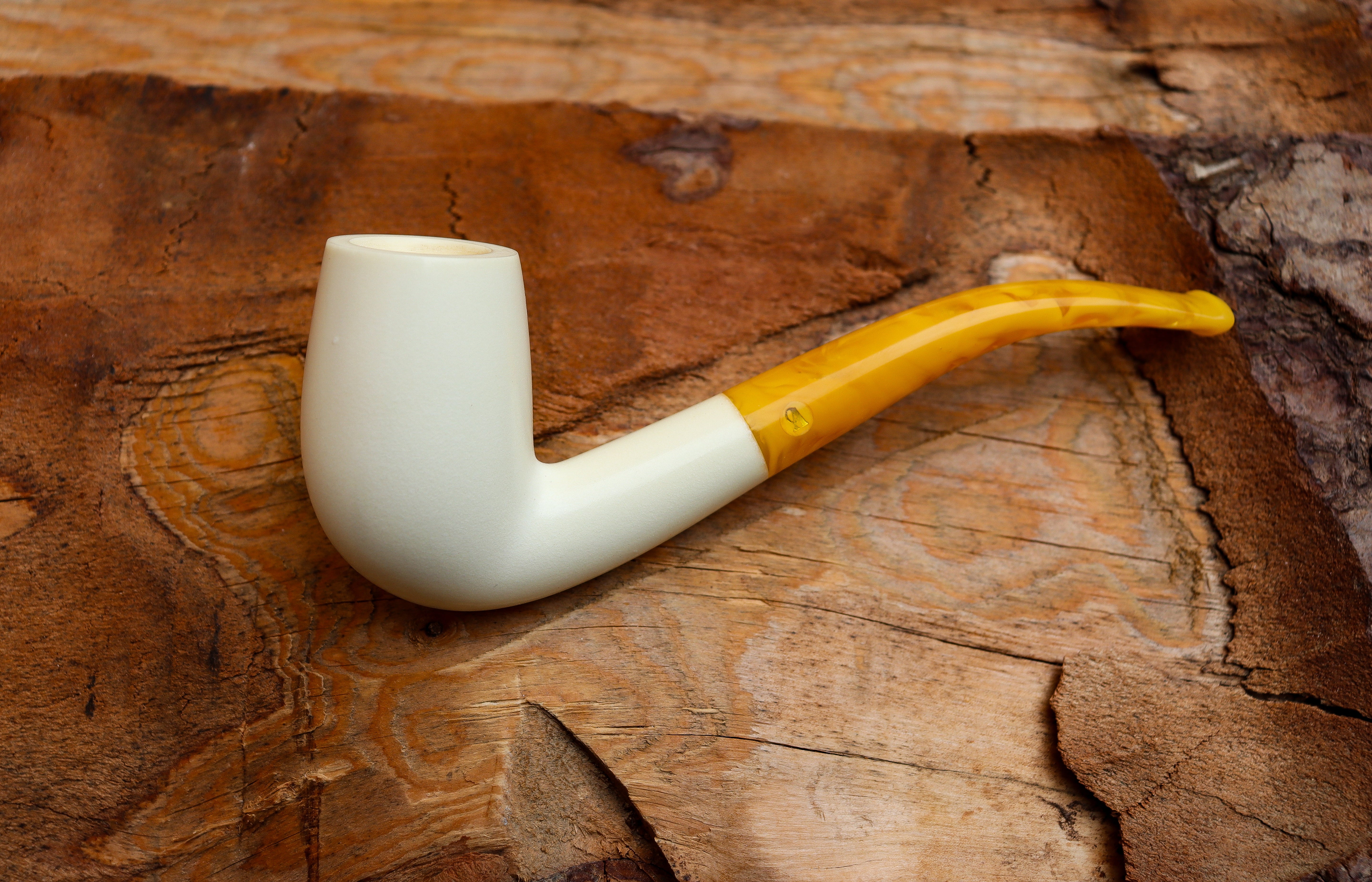 Half Bent Astaş Meerschaum Pipes, White, Large Size,Smooth Carved, With Fitted Case