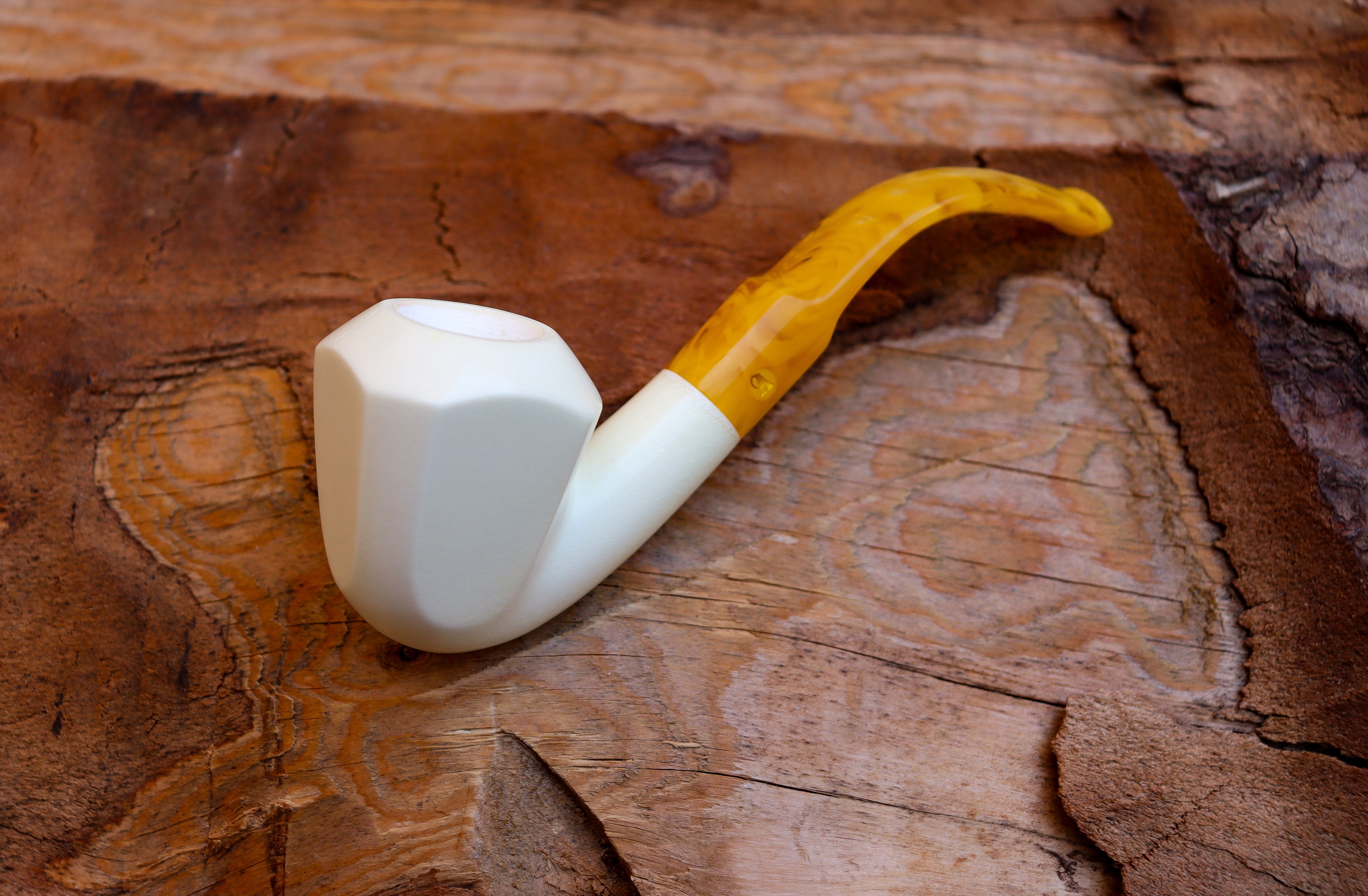 Handmade Astaş Meerschaum Pipes, Panel White, Smooth Carved, With Fitted Case