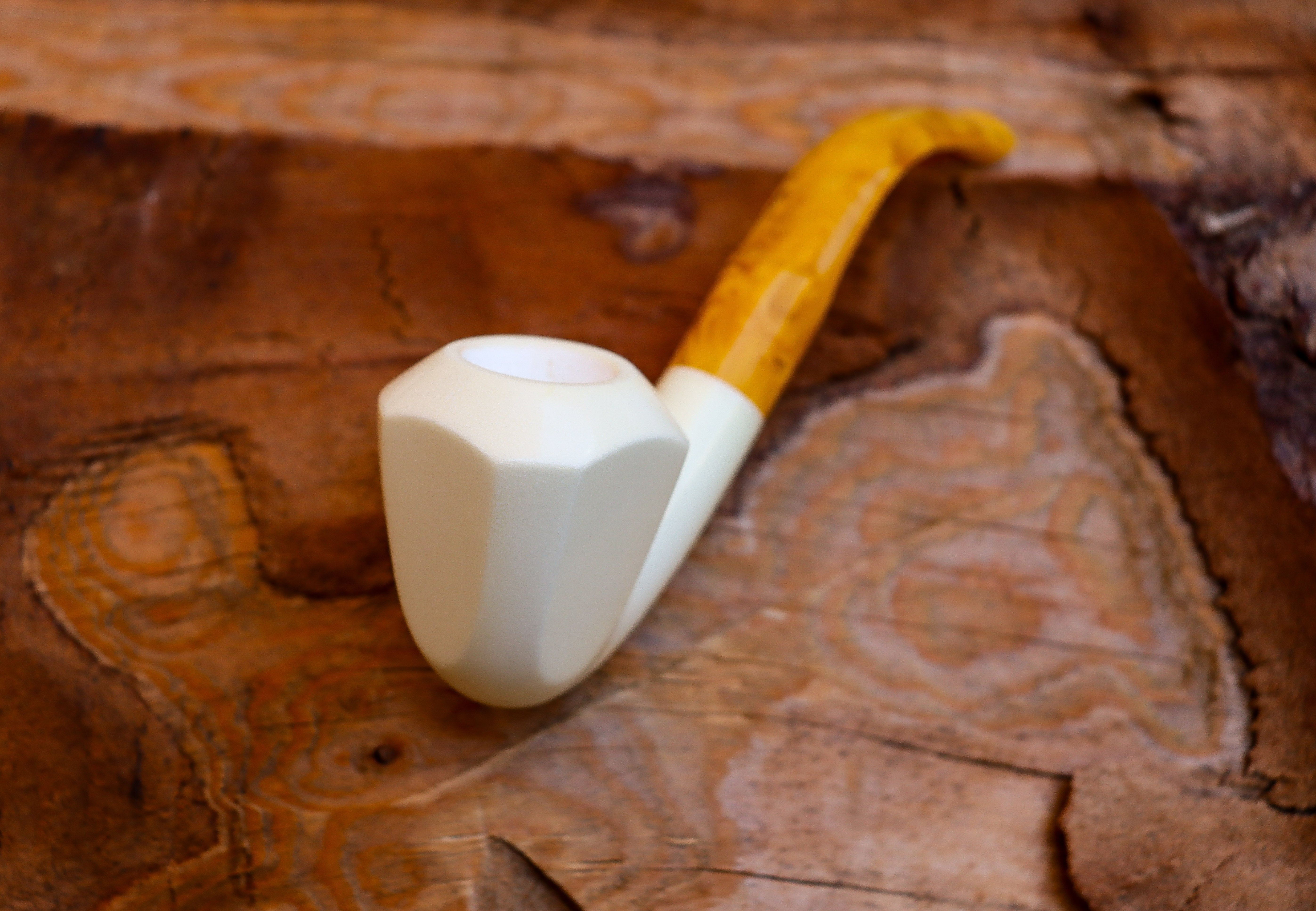 Handmade Astaş Meerschaum Pipes, Panel White, Smooth Carved, With Fitted Case