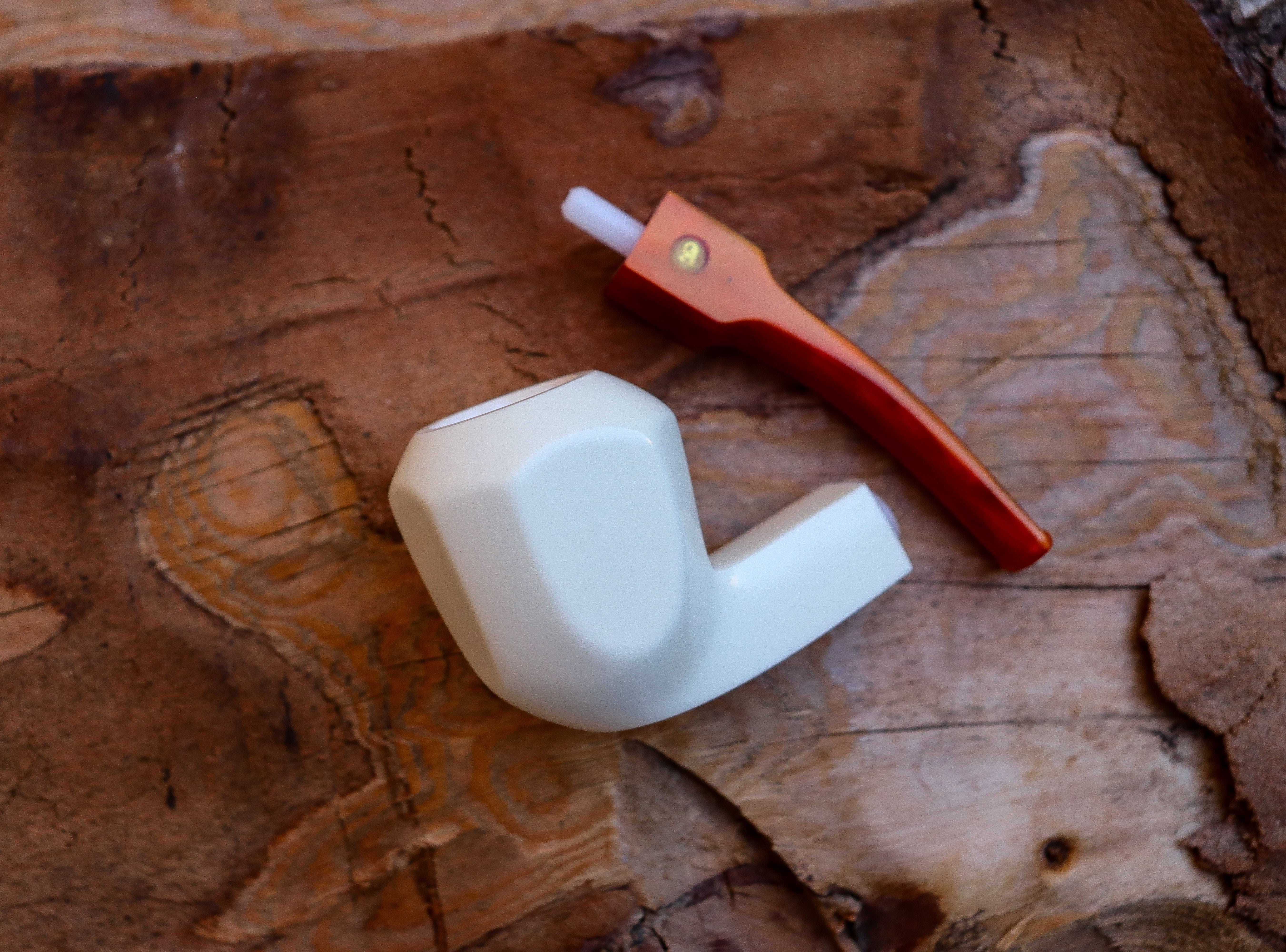 Panel Meerschaum Pipes, Astaş, Panel, Acrylic Stem, Smooth Carved, With Fitted Case