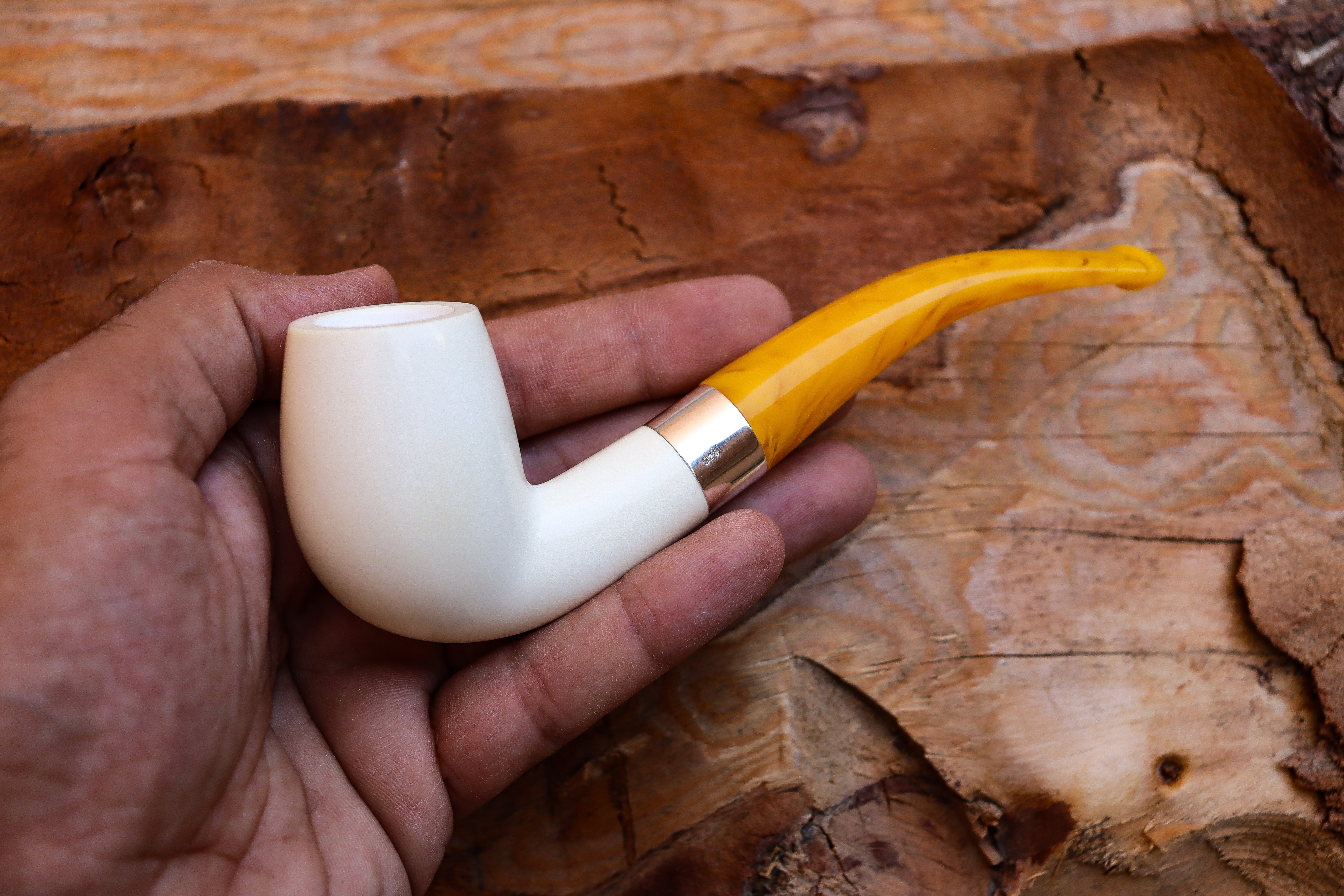 Handmade Astaş Meerschaum Pipes, Half Bent, Silver Ring, Extra Large, Smooth Carved, With Fitted Case