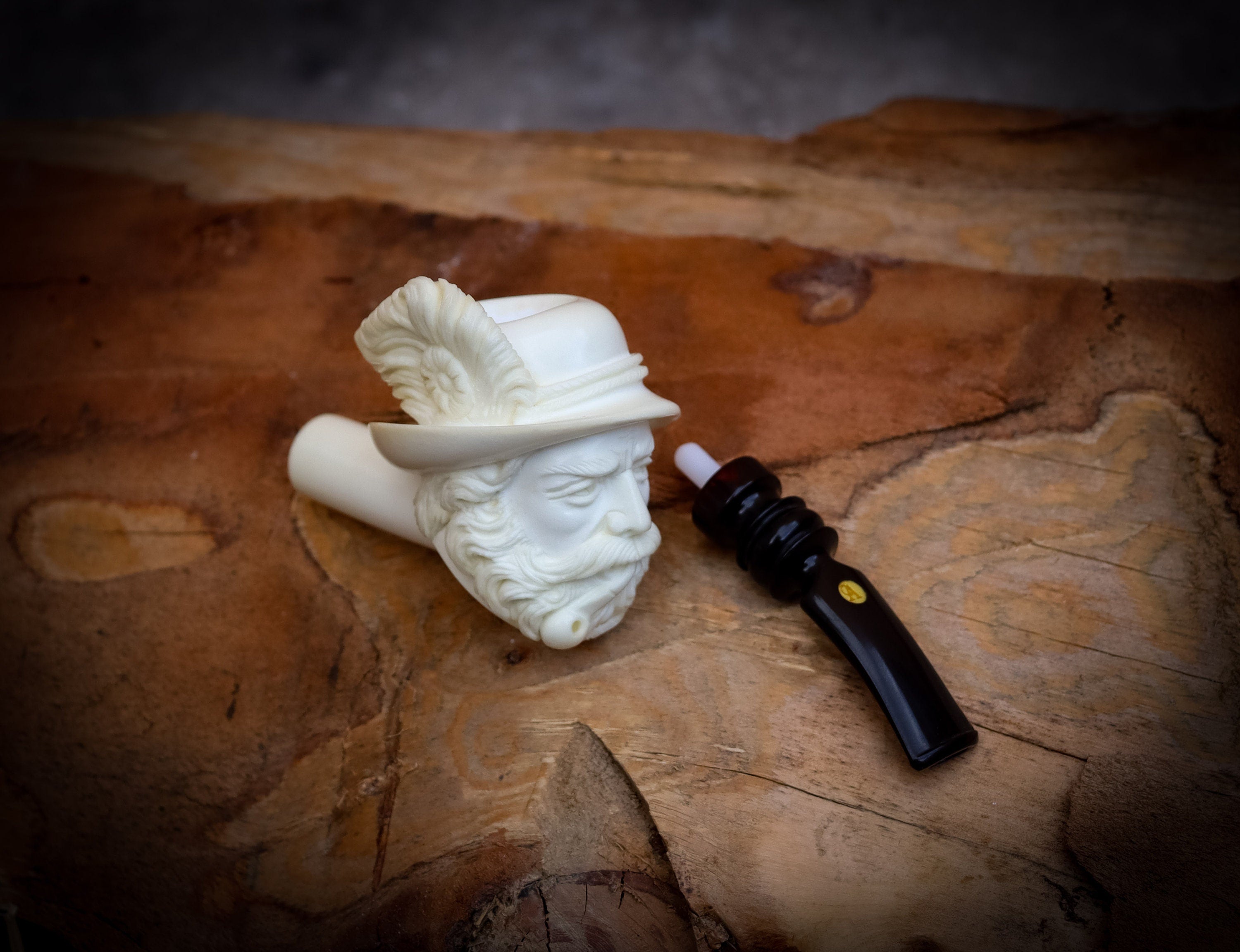 Bavaria Patterned Model Meerschaum Pipe