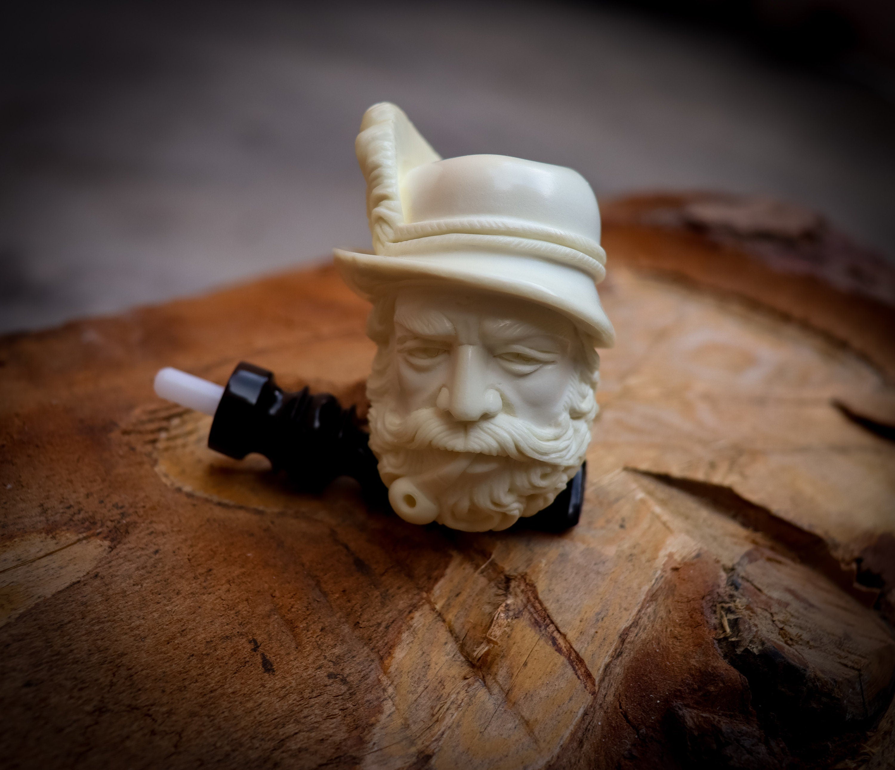 Bavaria Patterned Model Meerschaum Pipe