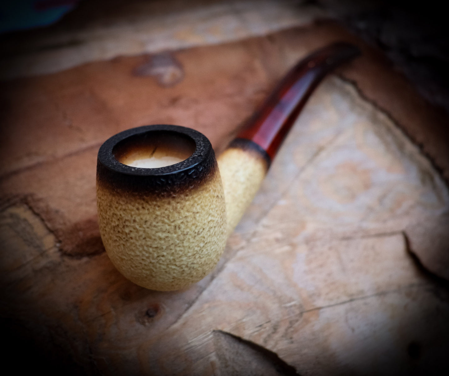 Calcined Special Hand Crafted Rustic Patterned Half Bent Model Meerschaum Pipe With Leather Box -Astaş Meerschaum